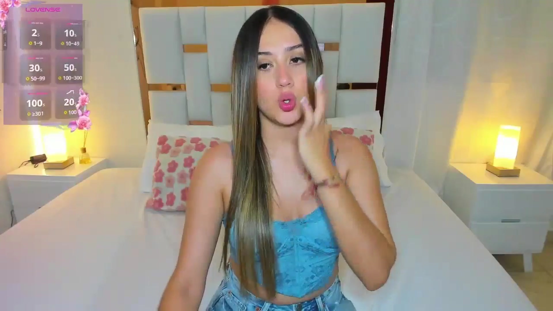 Gallery image thumbnail from cute_desiree's myfreecams stream on, 03/31/2026, 01:18 image 6 of 20