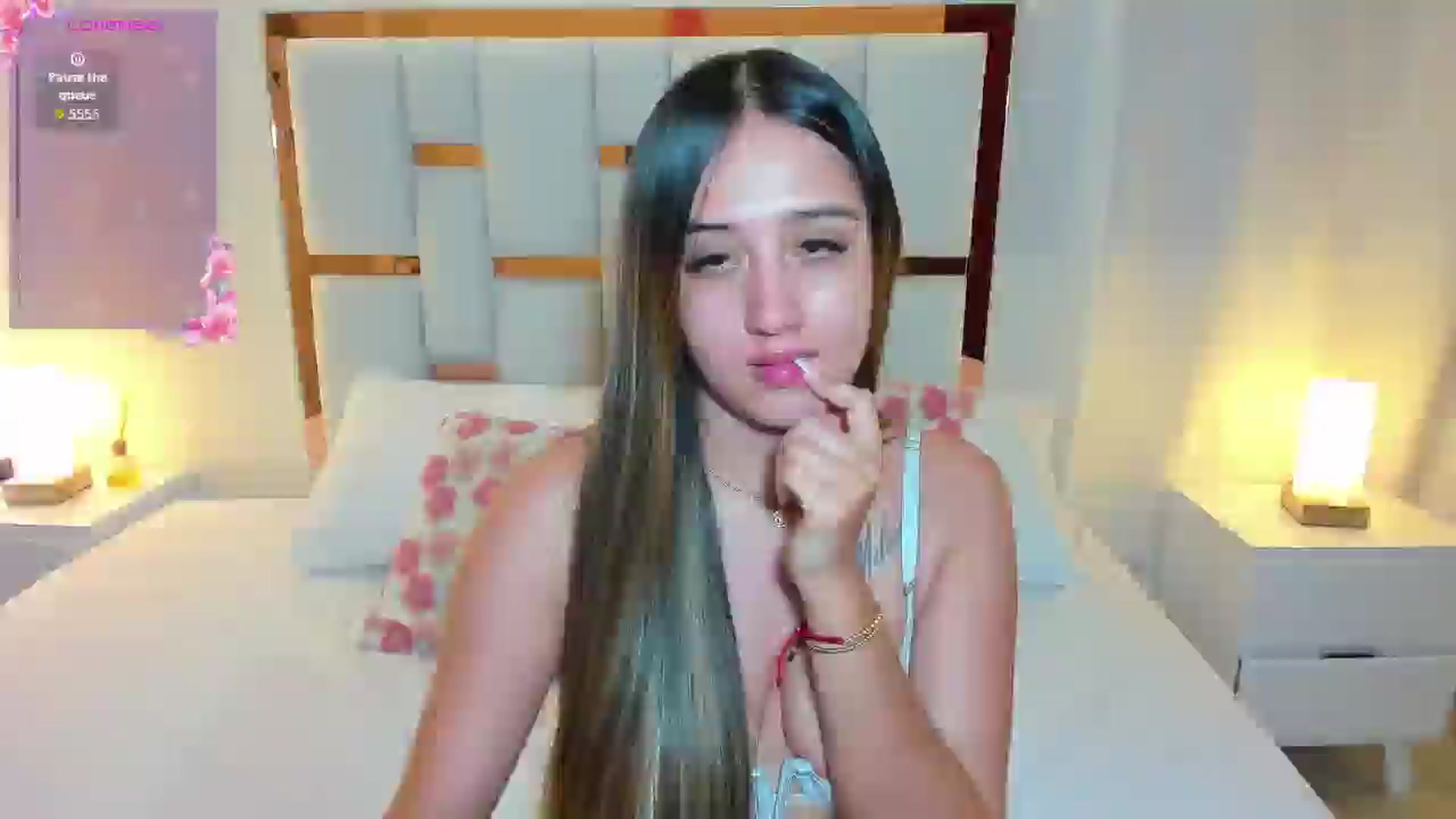 Gallery image thumbnail from cute_desiree's myfreecams stream on, 04/08/2026, 01:23 image 7 of 20