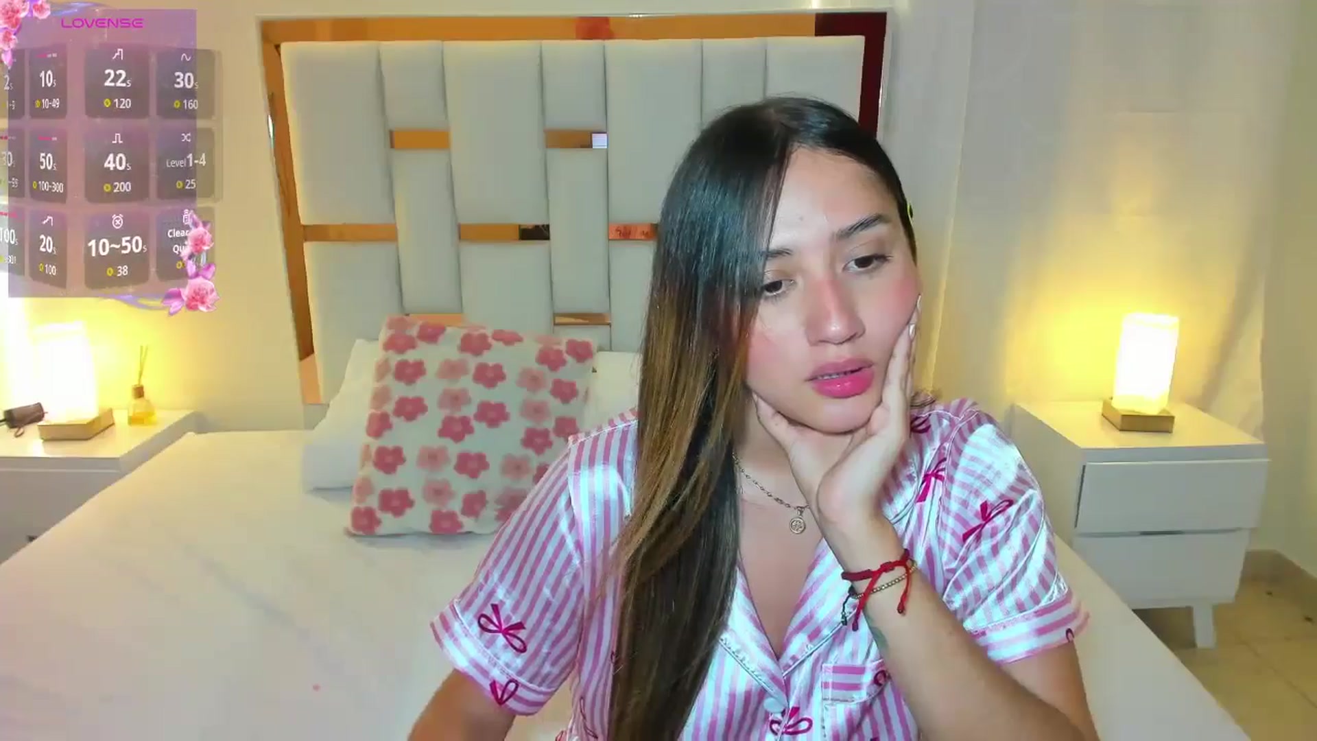 Gallery image thumbnail from cute_desiree's myfreecams stream on, 05/10/2026, 24:15 image 12 of 20