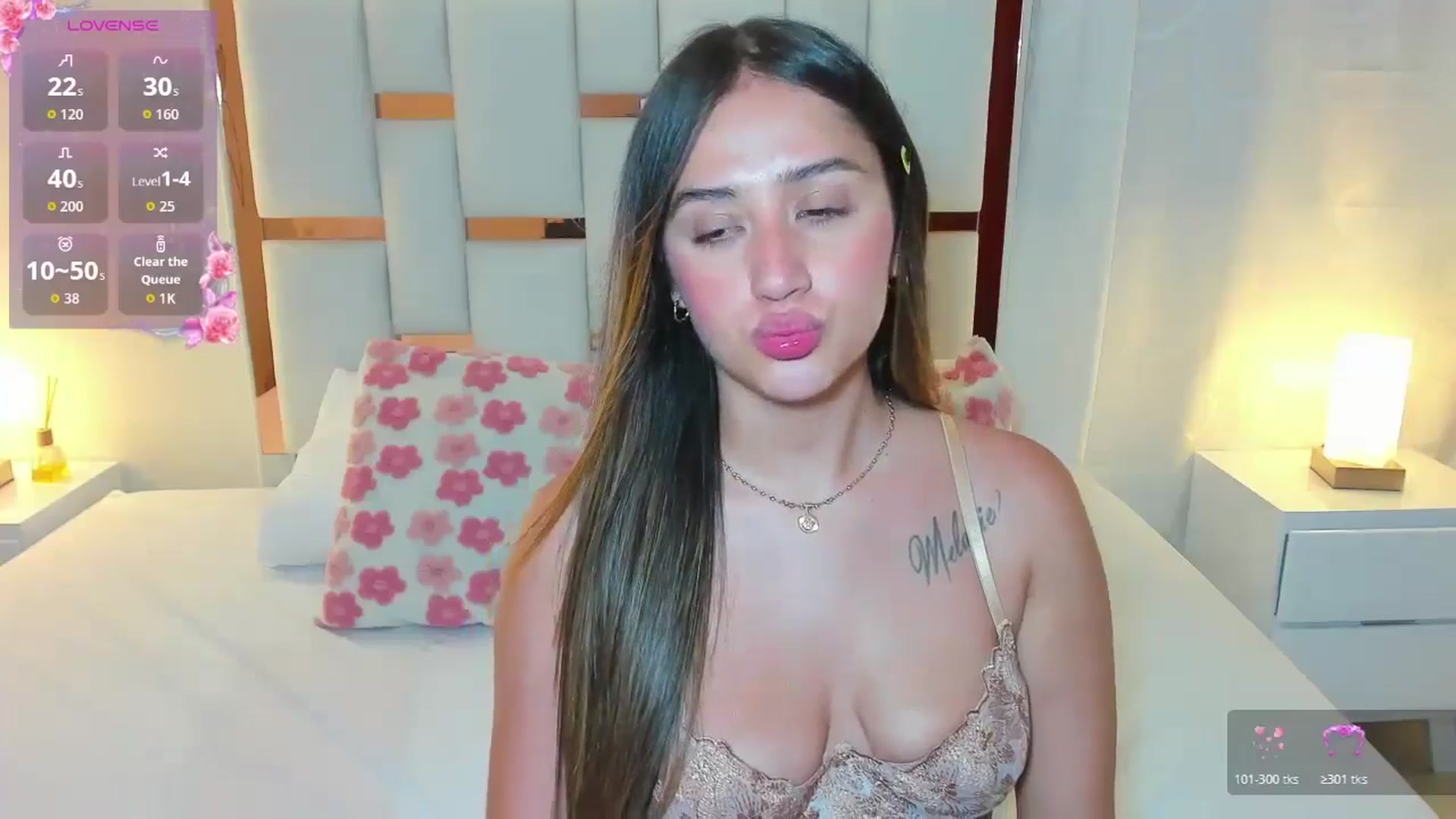 Gallery image thumbnail from cute_desiree's myfreecams stream on, 05/10/2026, 01:04 image 15 of 20