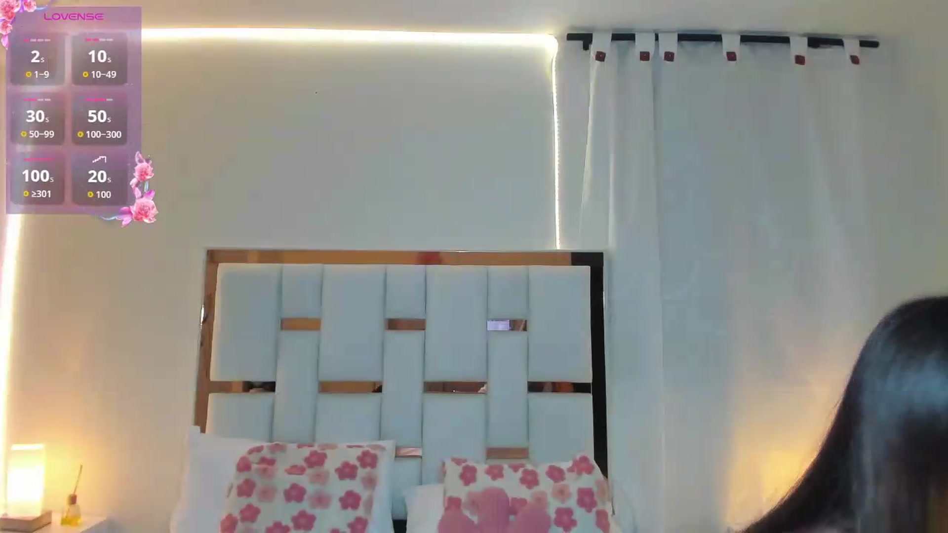 Gallery image thumbnail from cute_desiree's myfreecams stream on, 05/14/2026, 23:31 image 17 of 20