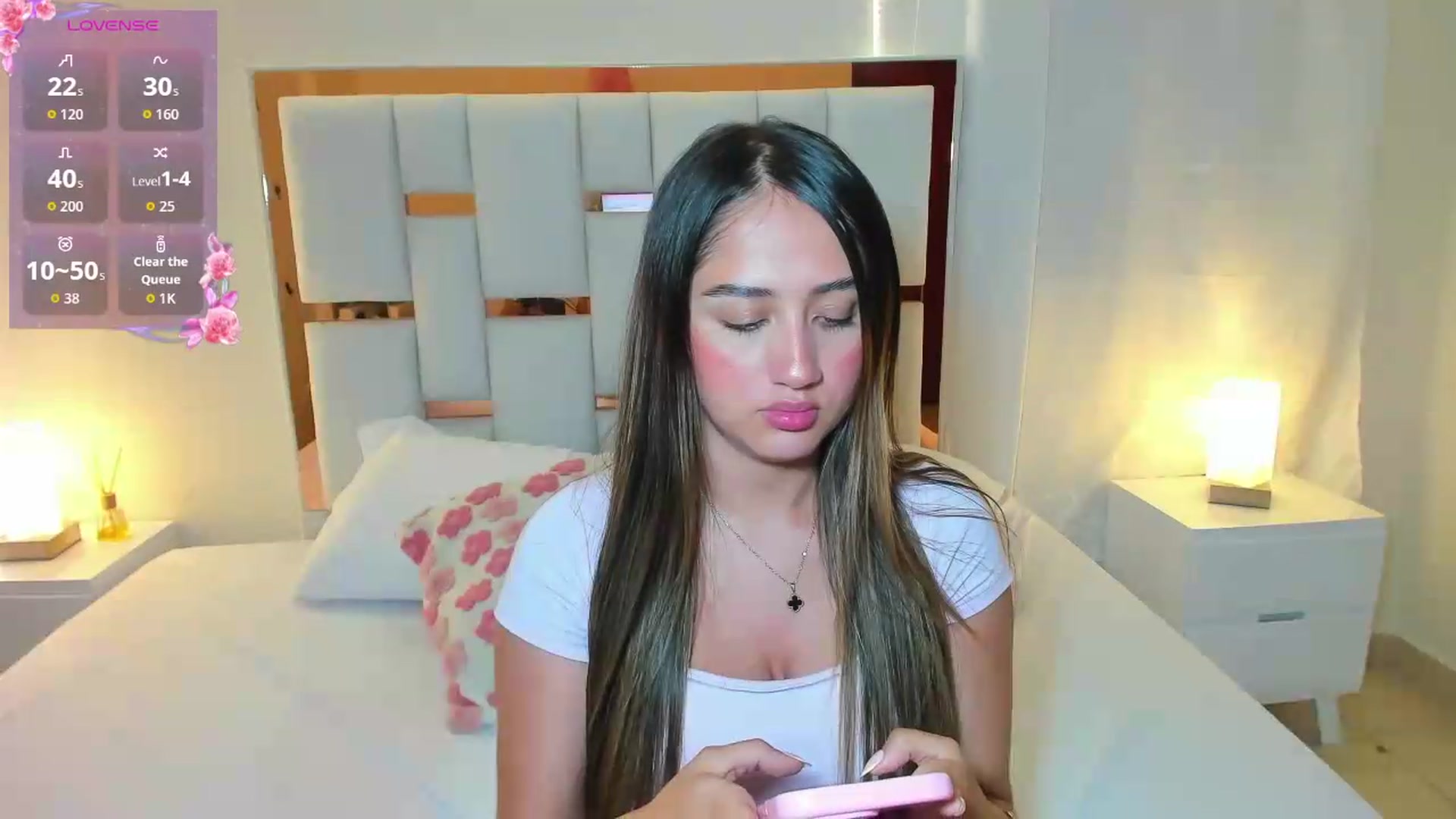 Gallery image thumbnail from cute_desiree's myfreecams stream on, 05/22/2026, 24:28 image 16 of 20
