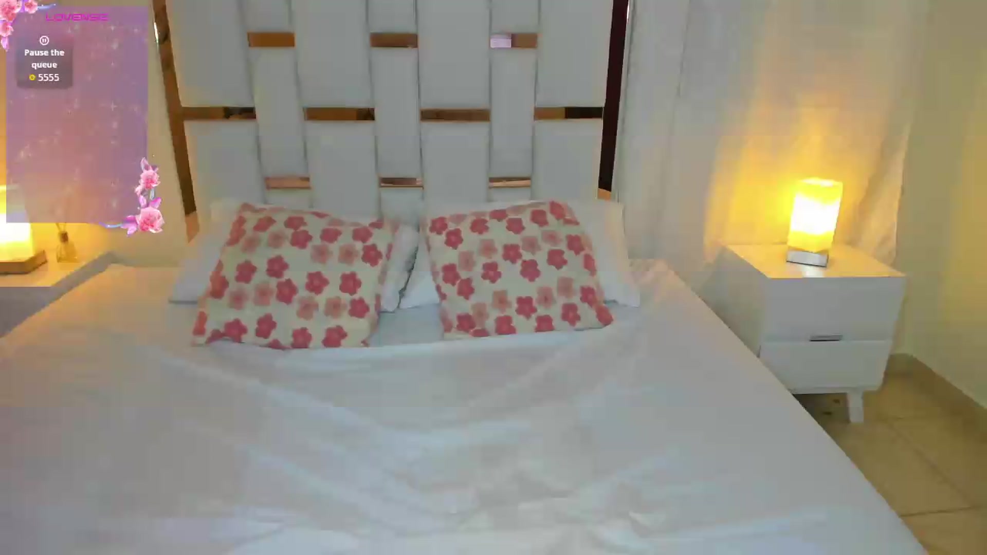 Gallery image thumbnail from cute_desiree's myfreecams stream on, 06/03/2026, 01:04 image 2 of 20