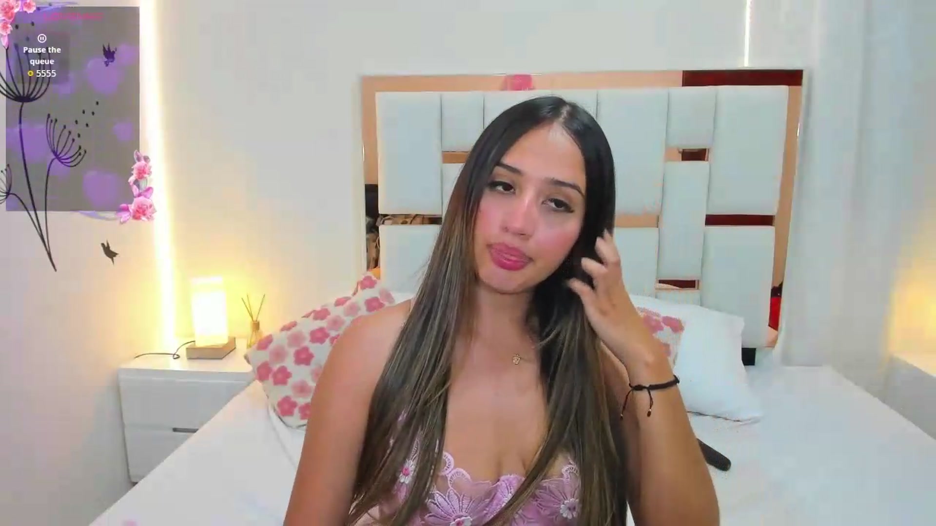 Gallery image thumbnail from cute_desiree's myfreecams stream on, 06/27/2026, 24:52 image 10 of 20