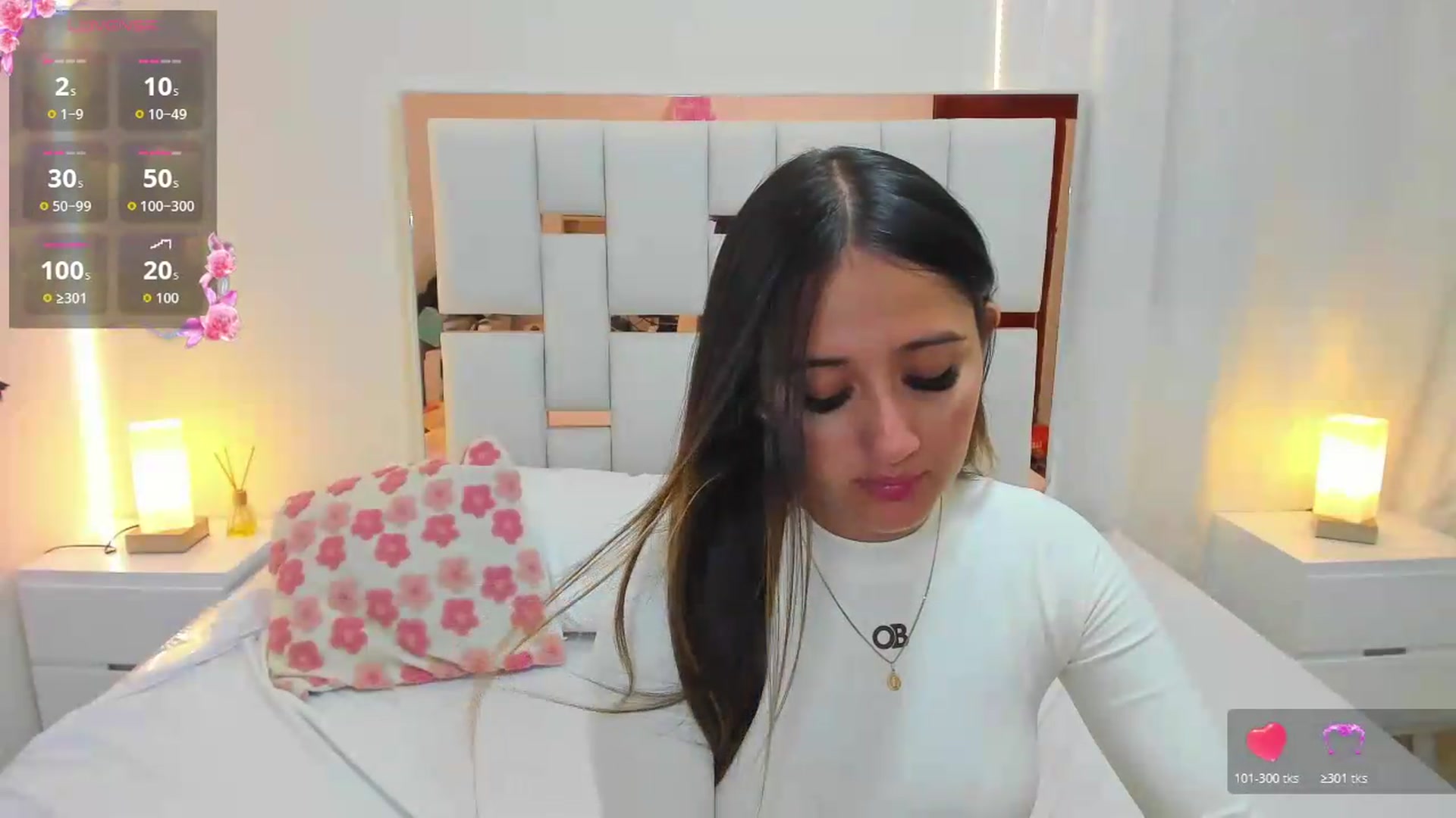 Gallery image thumbnail from cute_desiree's myfreecams stream on, 07/16/2026, 23:43 image 18 of 20