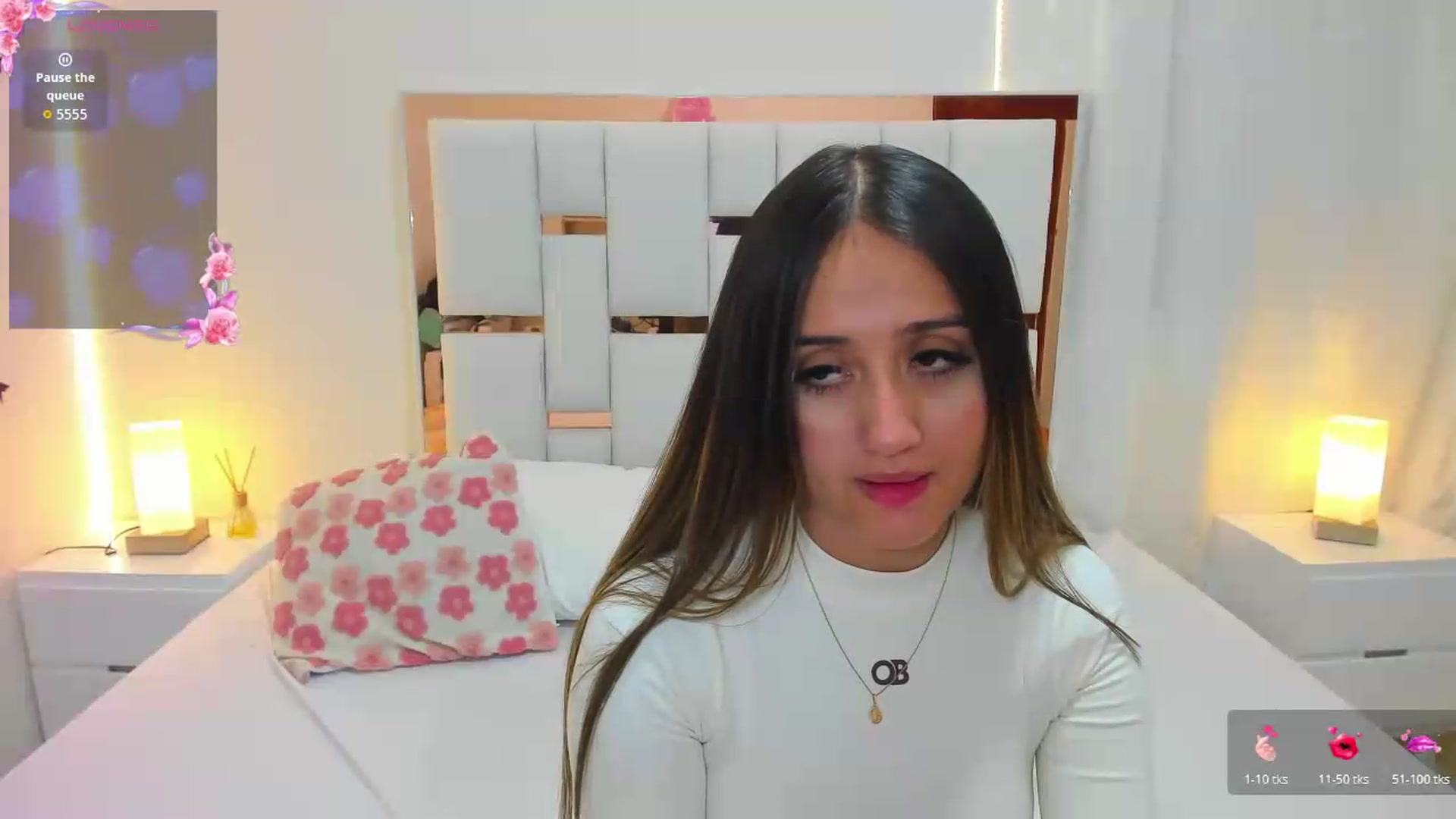 Gallery image thumbnail from cute_desiree's myfreecams stream on, 07/16/2026, 23:43 image 9 of 20