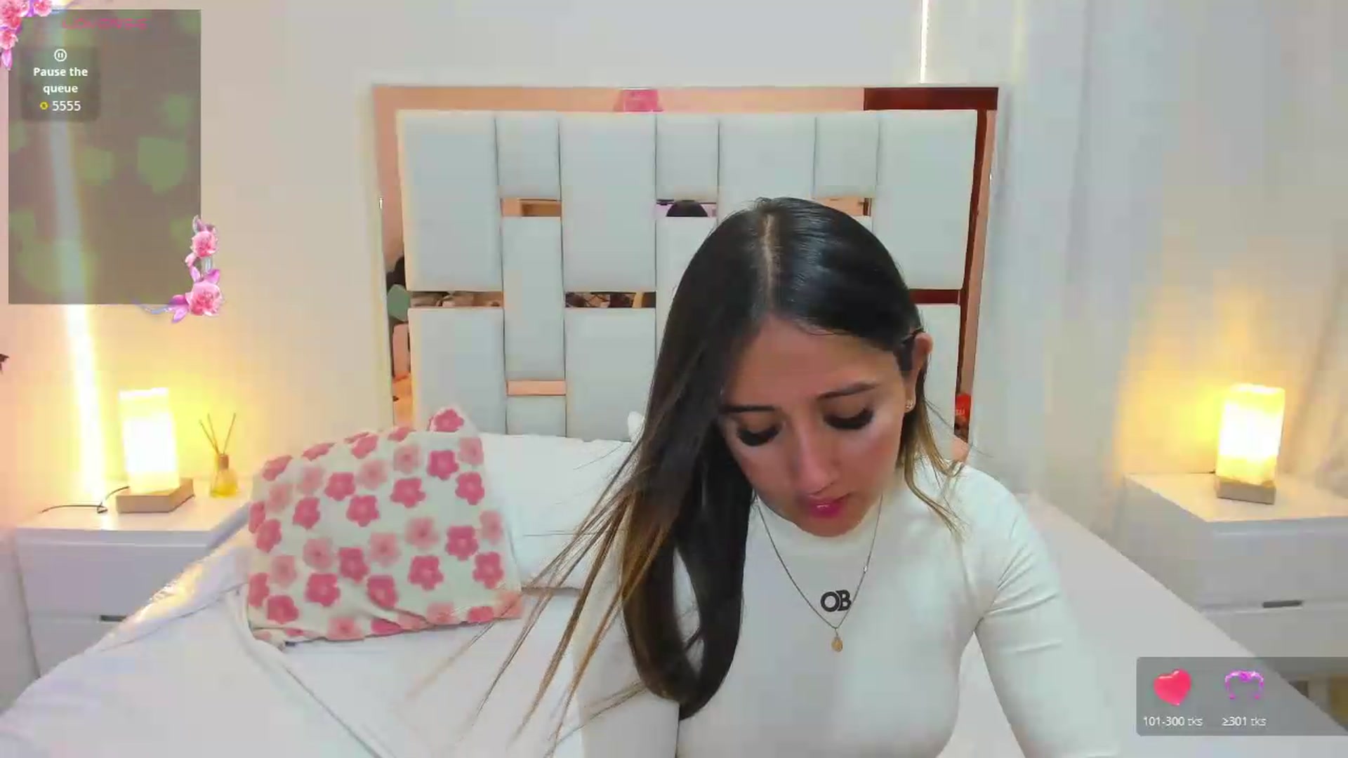 Gallery image thumbnail from cute_desiree's myfreecams stream on, 07/16/2026, 23:43 image 20 of 20