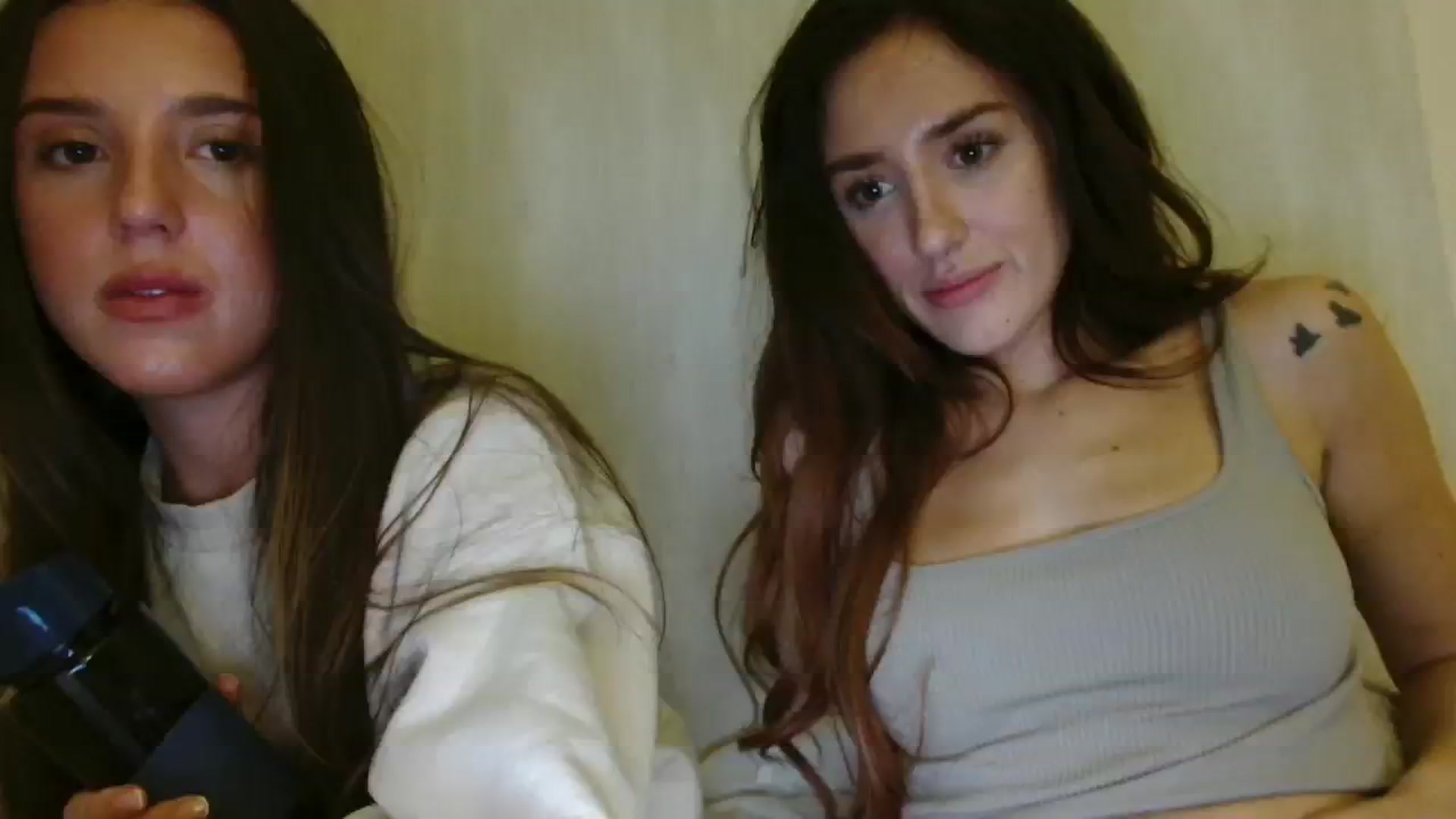 Gallery image thumbnail from cutebabe58's myfreecams stream on, 08/06/2023, 24:13 image 1 of 20