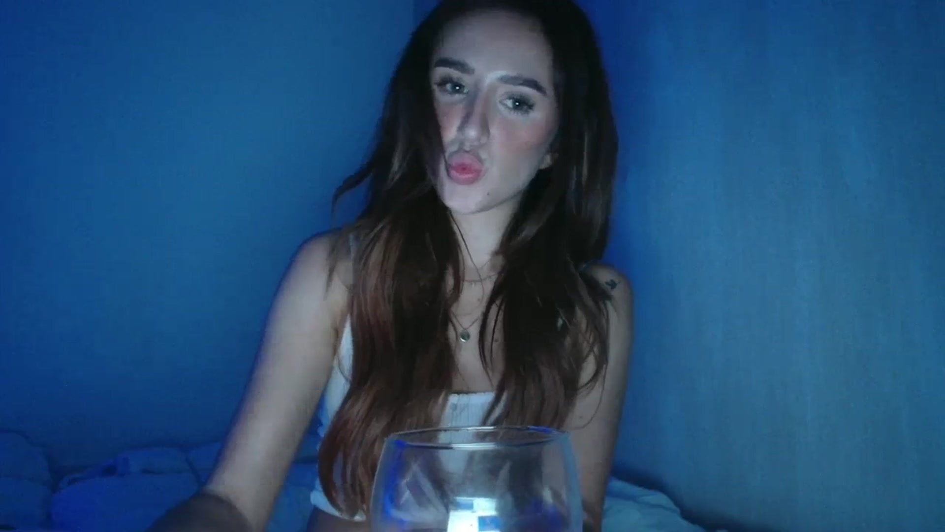 Gallery image thumbnail from cutebabe58's myfreecams stream on, 09/01/2023, 17:19 image 18 of 20