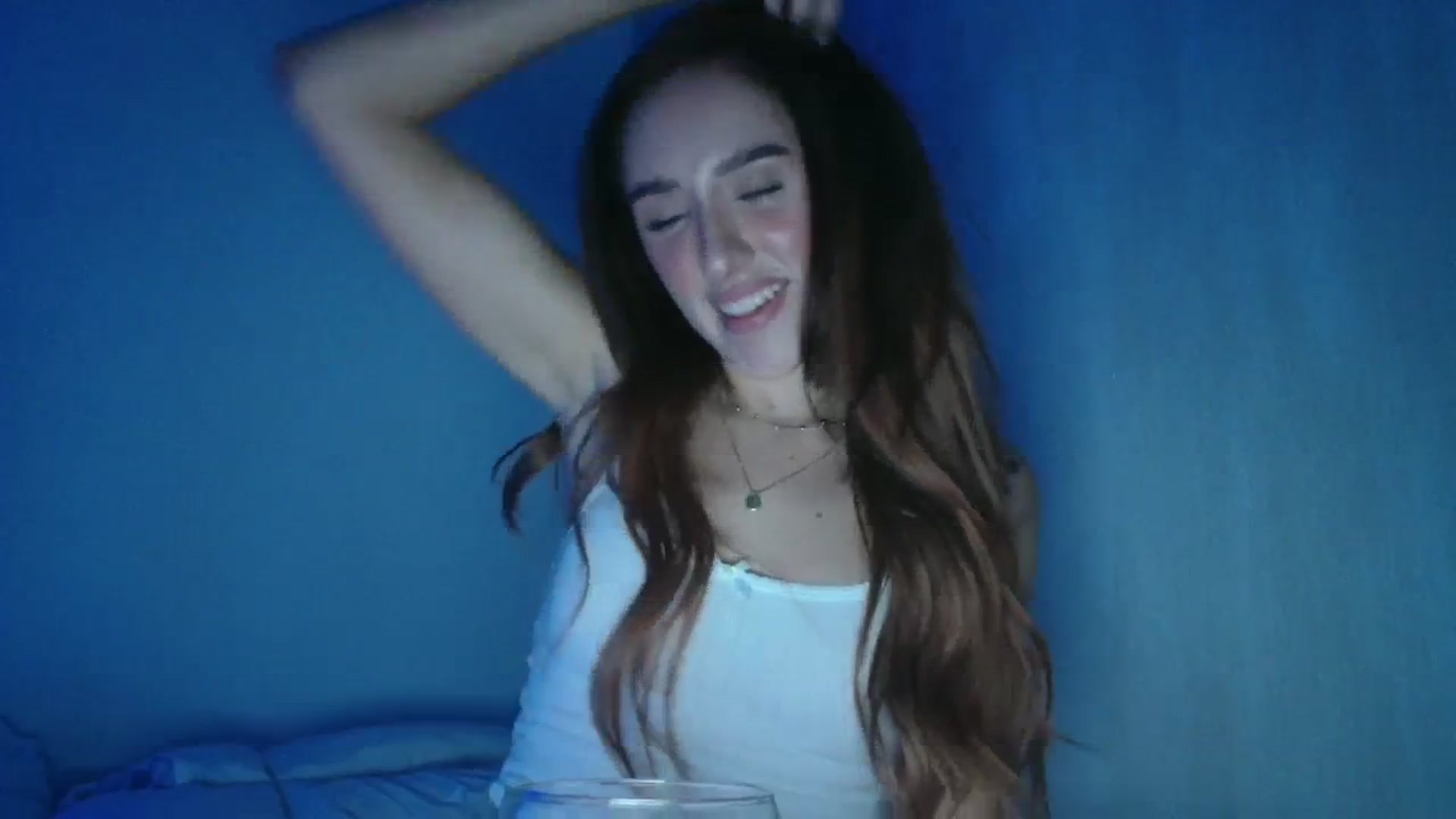 Gallery image thumbnail from cutebabe58's myfreecams stream on, 09/01/2023, 17:19 image 7 of 20