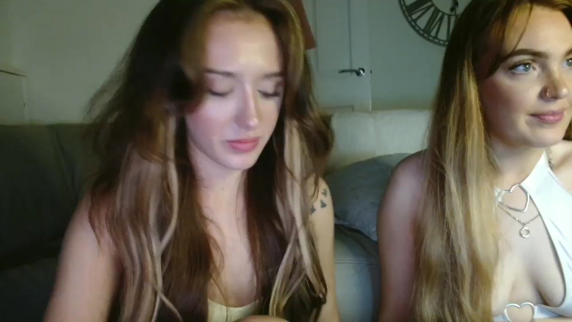 Gallery image thumbnail from cutebabe58's myfreecams stream on, 09/19/2023, 21:14 image 1 of 20