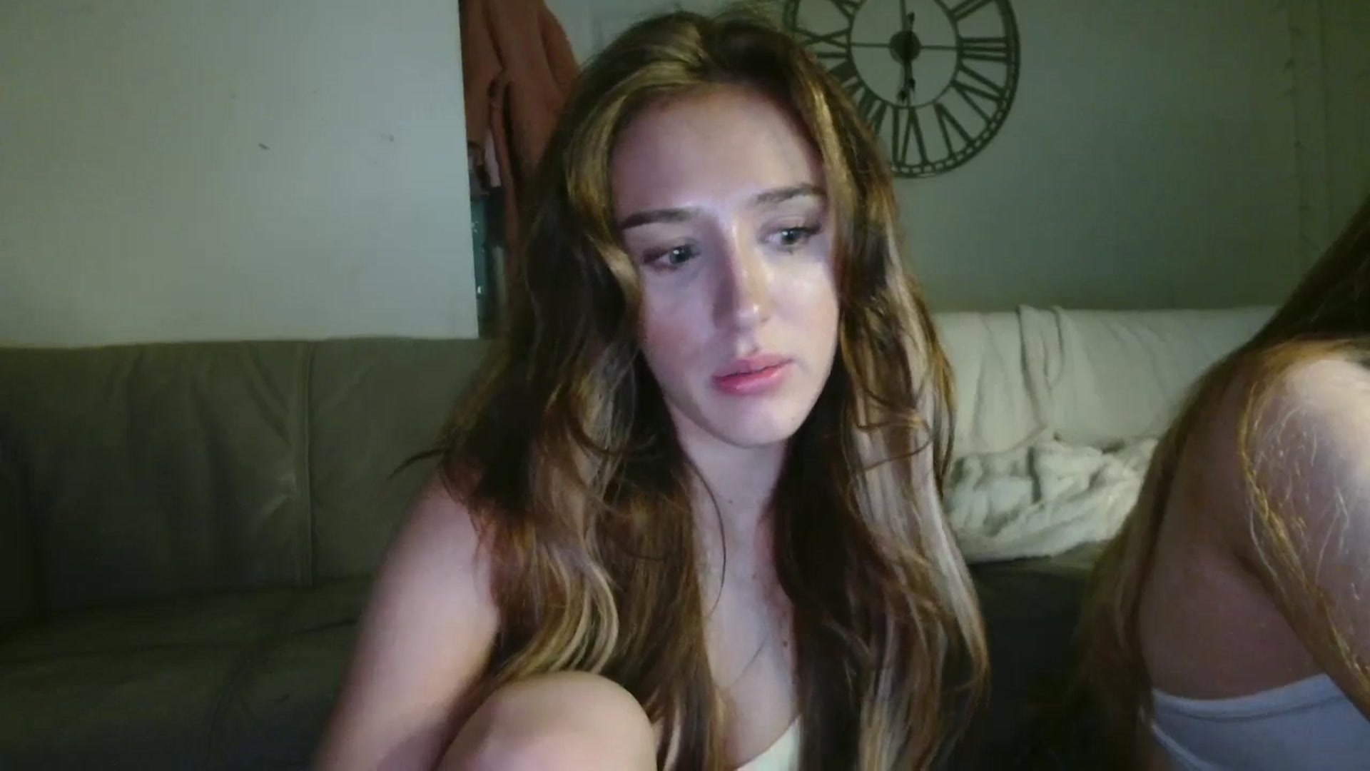 Gallery image thumbnail from cutebabe58's myfreecams stream on, 09/19/2023, 21:56 image 10 of 20