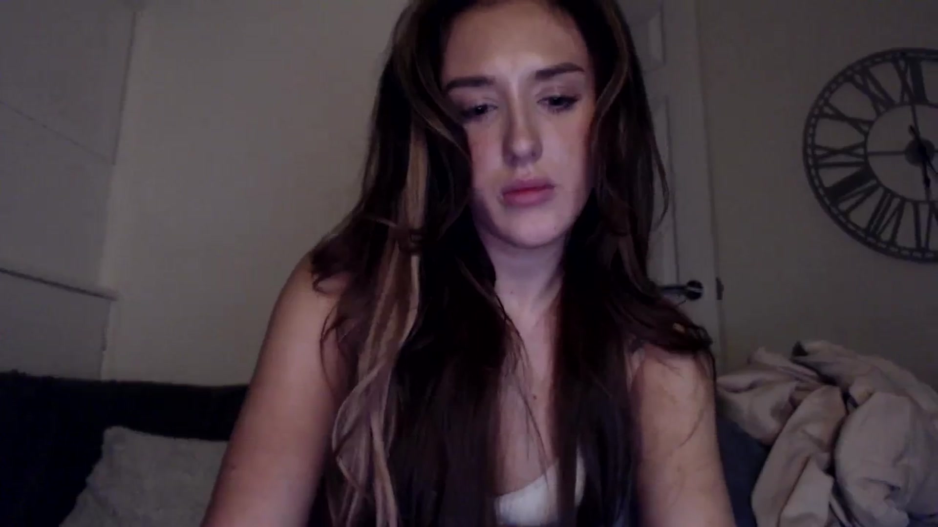 Gallery image thumbnail from cutebabe58's myfreecams stream on, 09/24/2023, 22:11 image 17 of 20