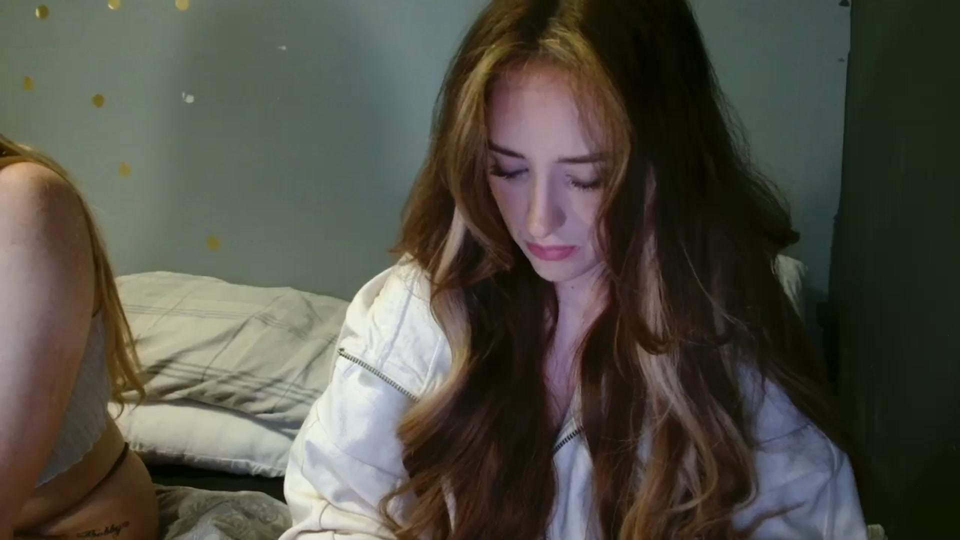 Gallery image thumbnail from cutebabe58's myfreecams stream on, 10/03/2023, 16:23 image 11 of 20