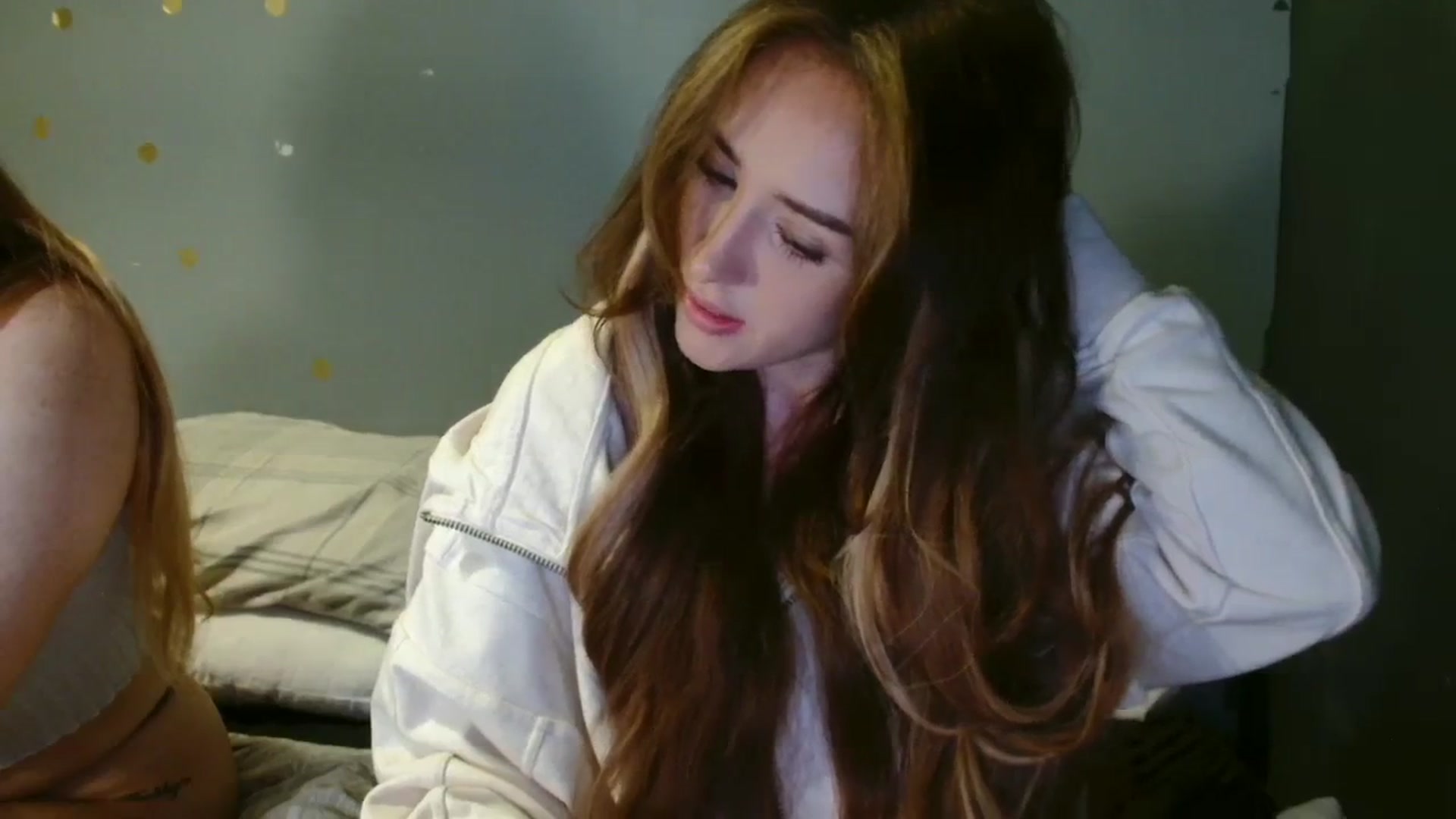 Gallery image thumbnail from cutebabe58's myfreecams stream on, 10/03/2023, 16:23 image 8 of 20