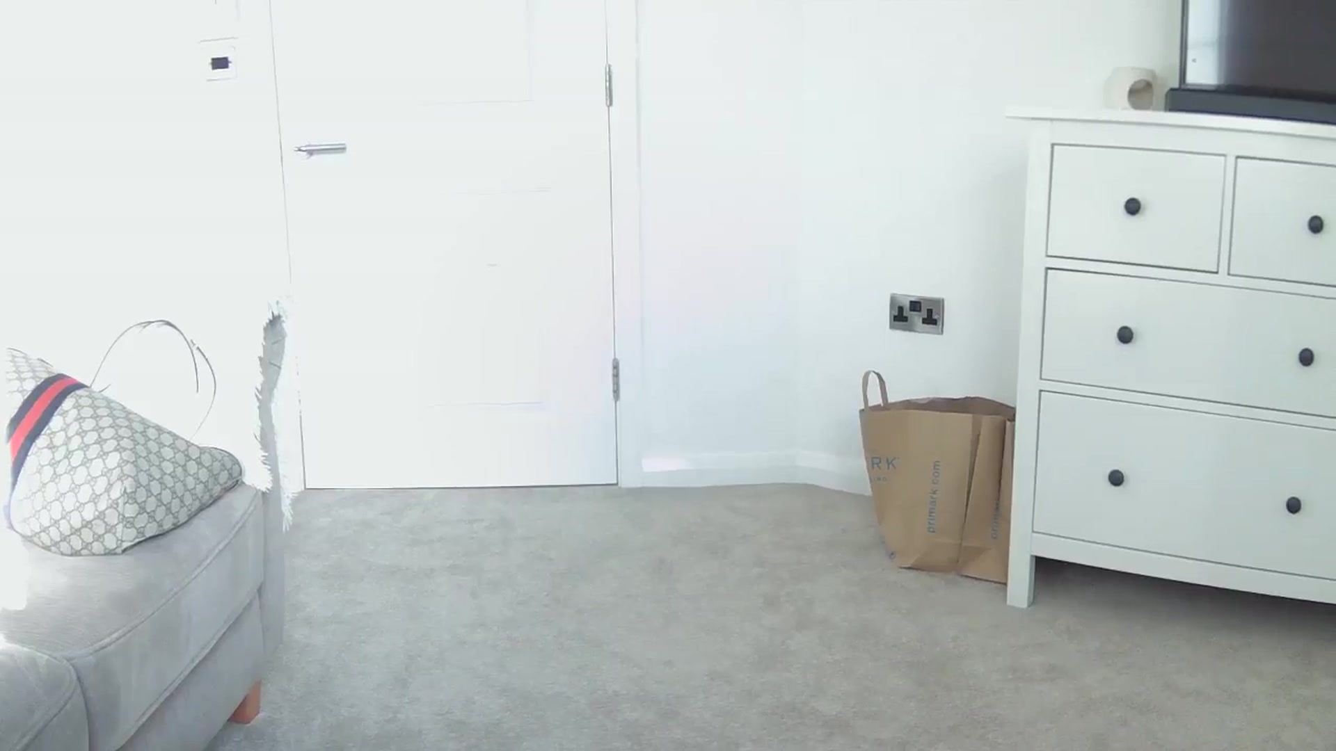 Gallery image thumbnail from cutebabe58's myfreecams stream on, 06/20/2024, 17:56 image 19 of 20