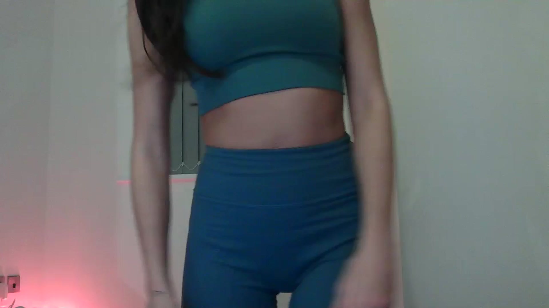 Gallery image thumbnail from cutebabe58's myfreecams stream on, 07/04/2024, 22:13 image 18 of 20