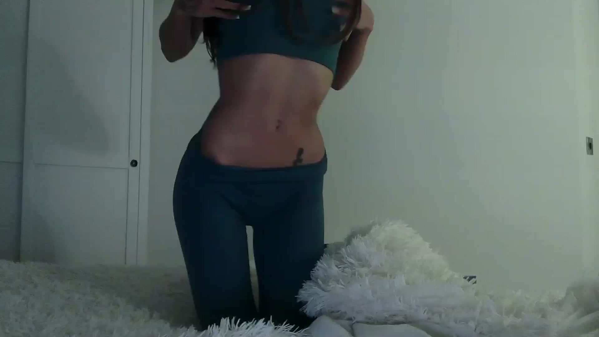 Gallery image thumbnail from cutebabe58's myfreecams stream on, 07/04/2024, 22:13 image 9 of 20