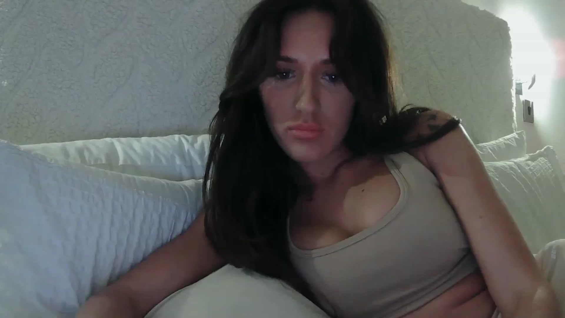 Gallery image thumbnail from cutebabe58's myfreecams stream on, 07/04/2024, 23:51 image 17 of 20