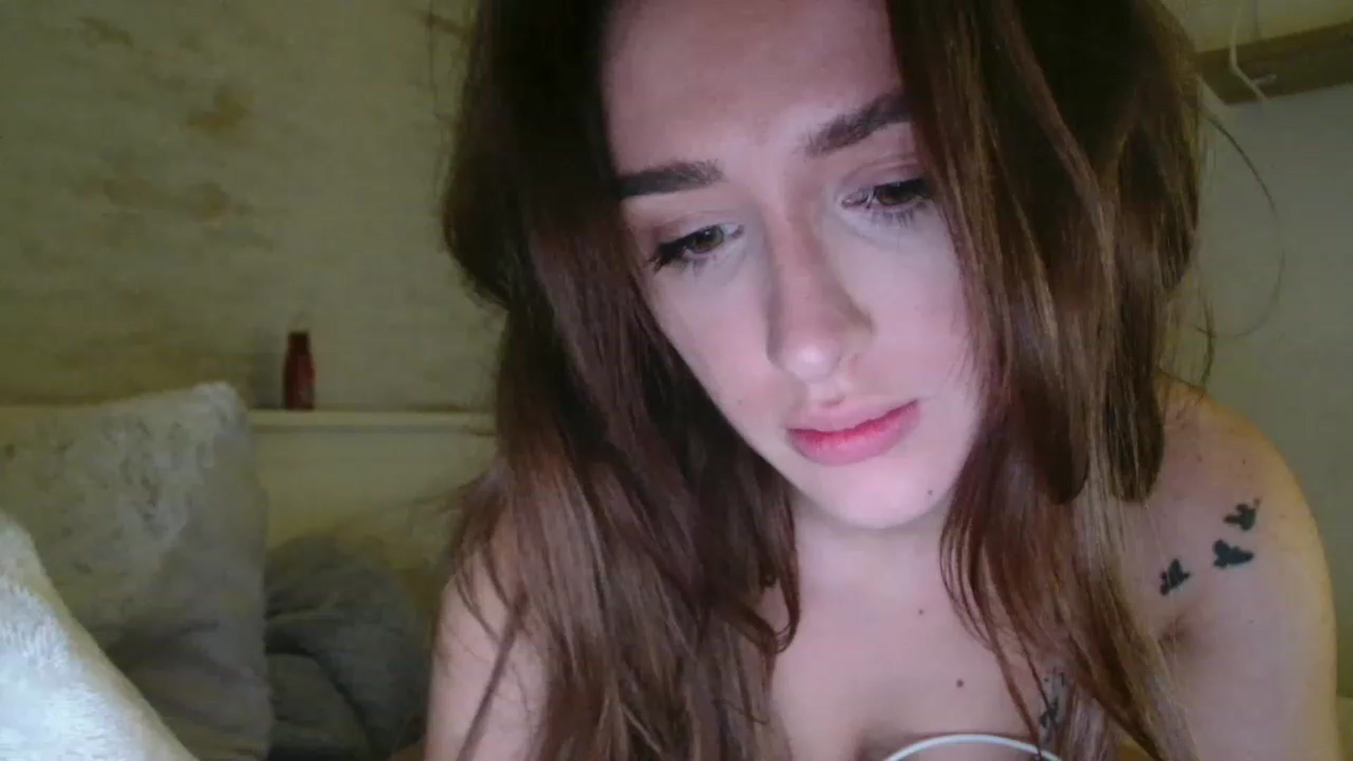 Gallery image thumbnail from cutebabe7's myfreecams stream on, 04/18/2023, 03:17 image 5 of 20