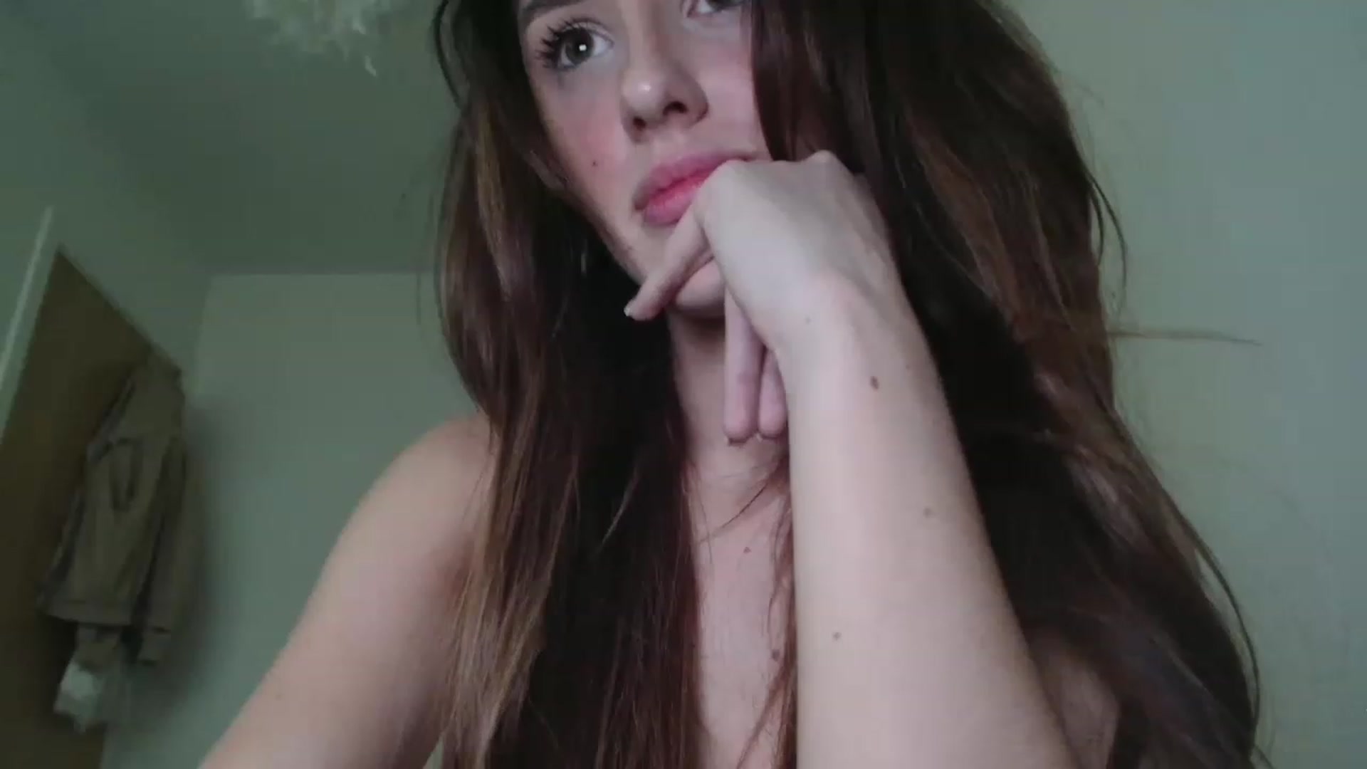 Gallery image thumbnail from cutebabe7's myfreecams stream on, 06/04/2023, 19:42 image 1 of 20