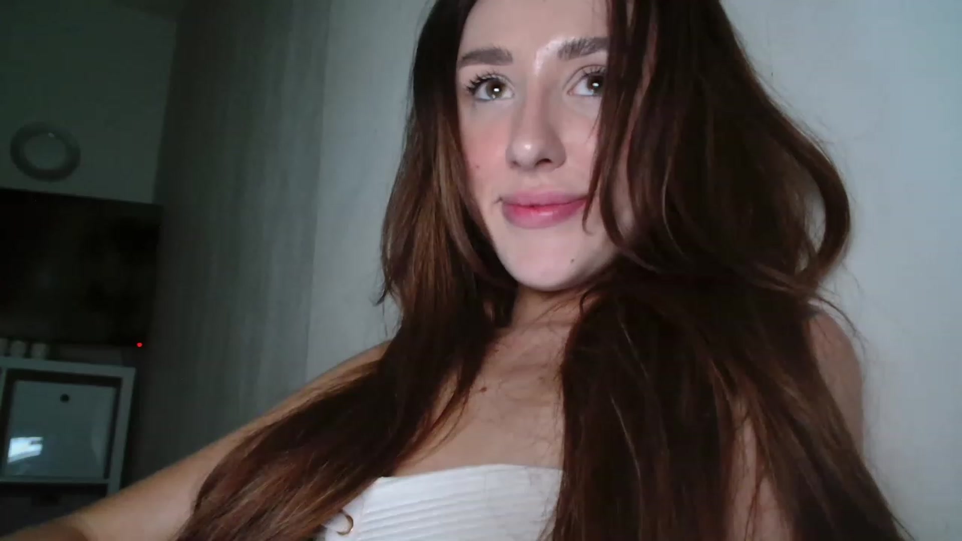 Gallery image thumbnail from cutebabe7's myfreecams stream on, 06/04/2023, 21:14 image 2 of 20