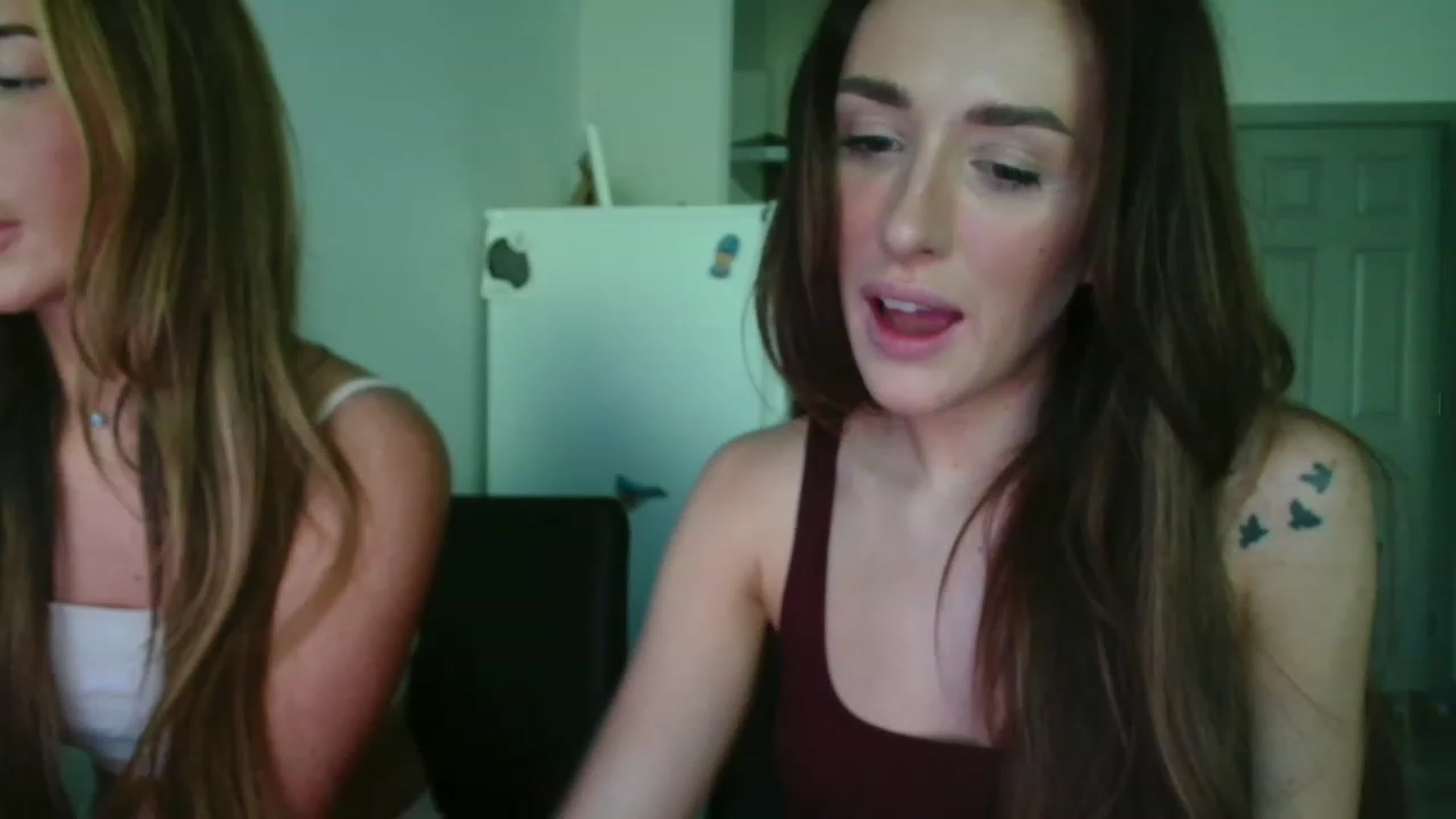 Gallery image thumbnail from cutebabe7's myfreecams stream on, 06/05/2023, 18:39 image 14 of 20