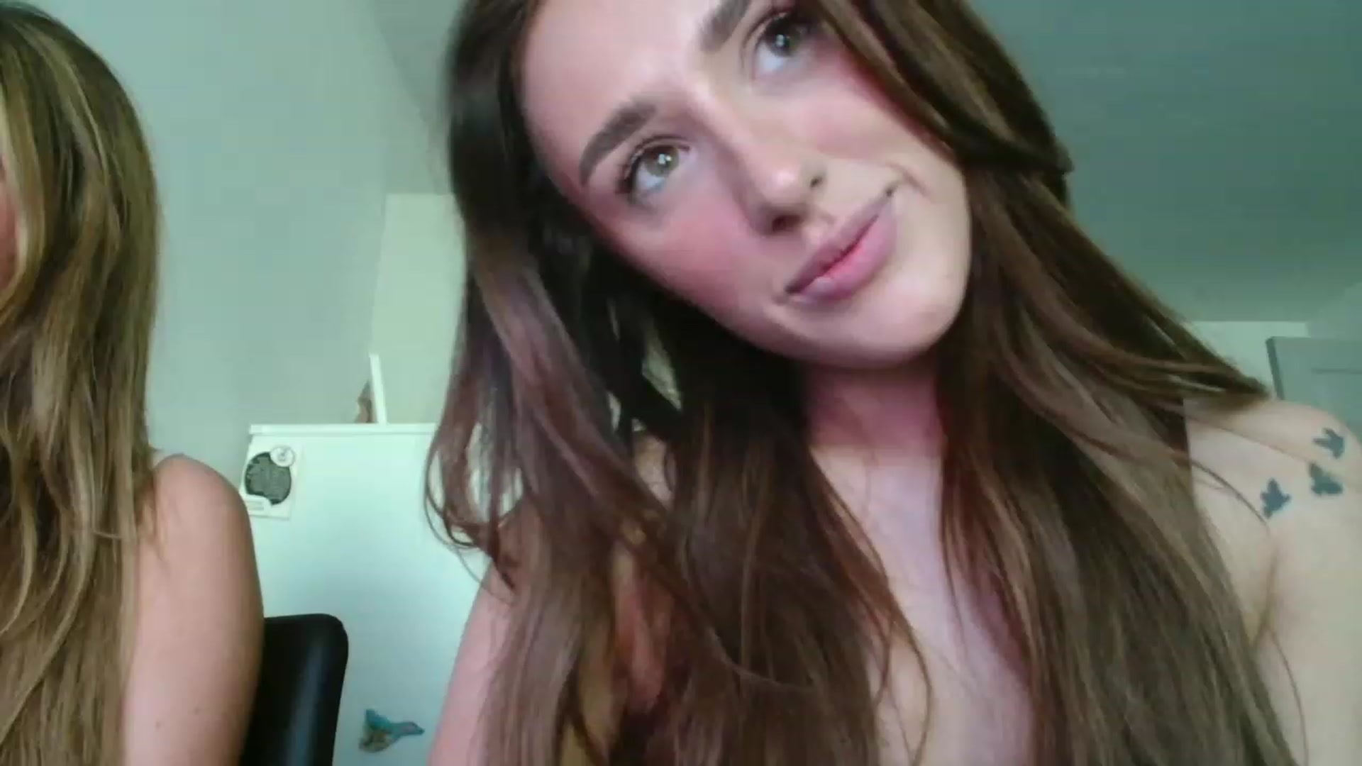 Gallery image thumbnail from cutebabe7's myfreecams stream on, 06/05/2023, 18:39 image 8 of 20