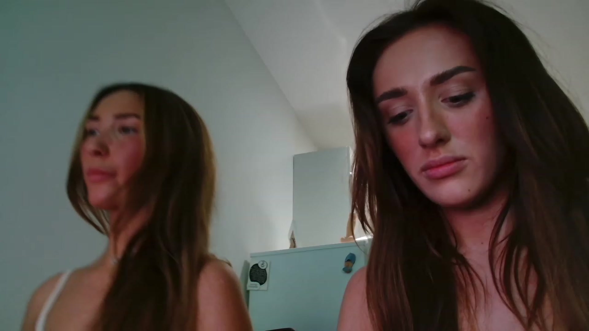 Gallery image thumbnail from cutebabe7's myfreecams stream on, 06/05/2023, 19:39 image 3 of 20