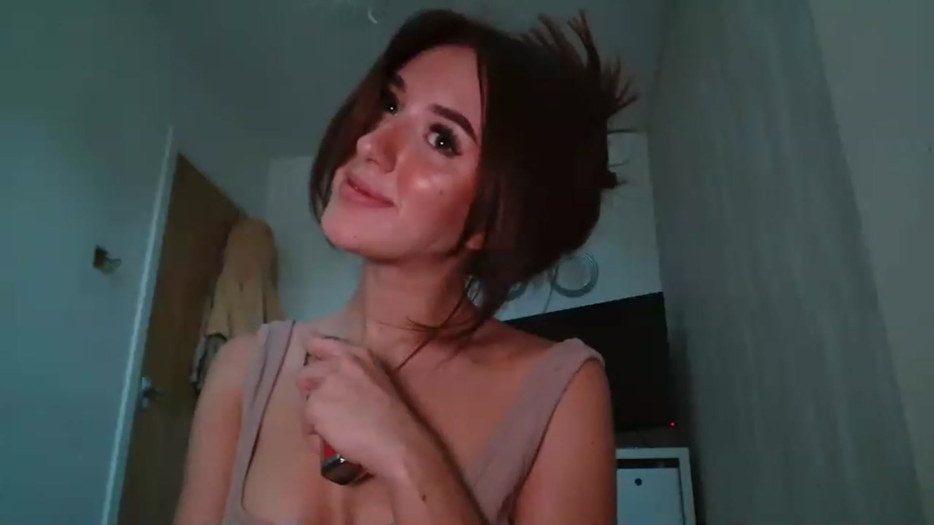 Gallery image thumbnail from cutebabe7's myfreecams stream on, 06/09/2023, 14:31 image 20 of 20