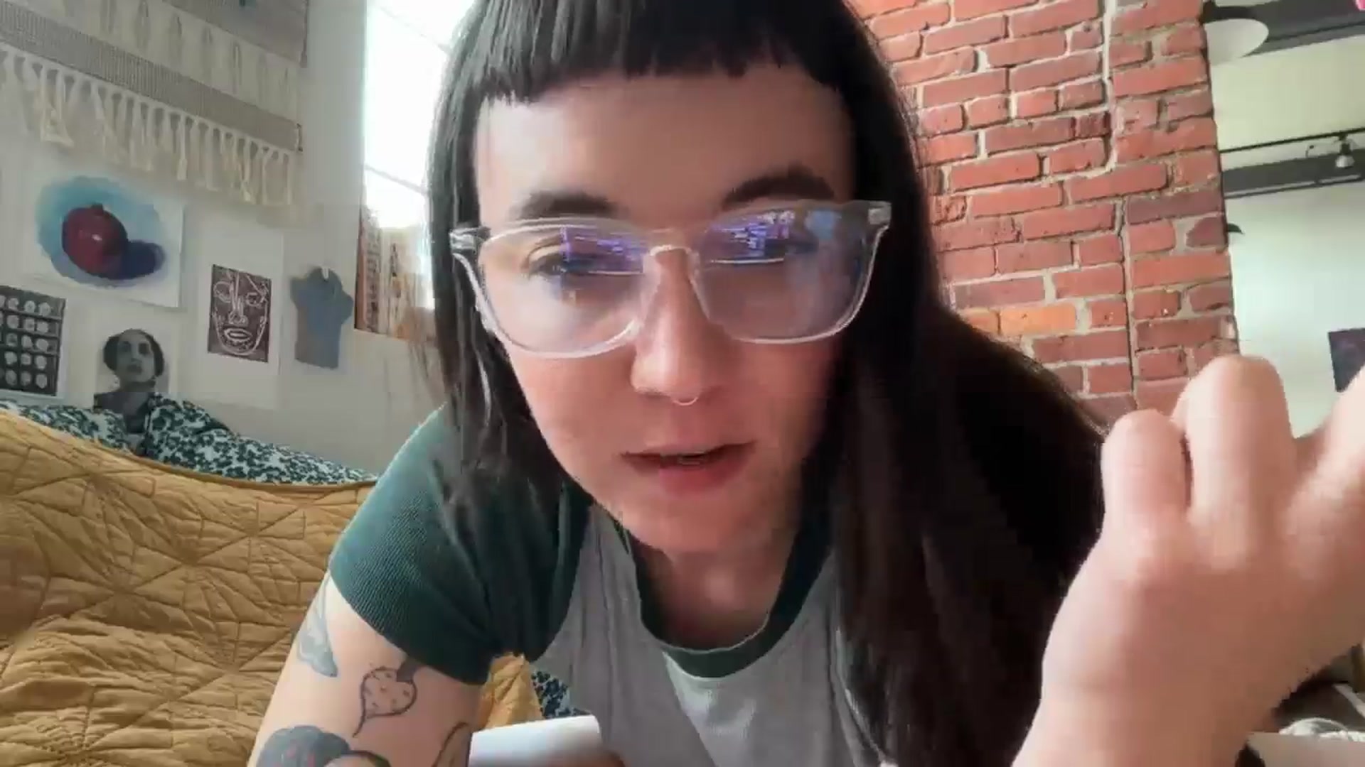 Gallery image thumbnail from cuteballoons's myfreecams stream on, 05/13/2025, 24:33 image 3 of 20