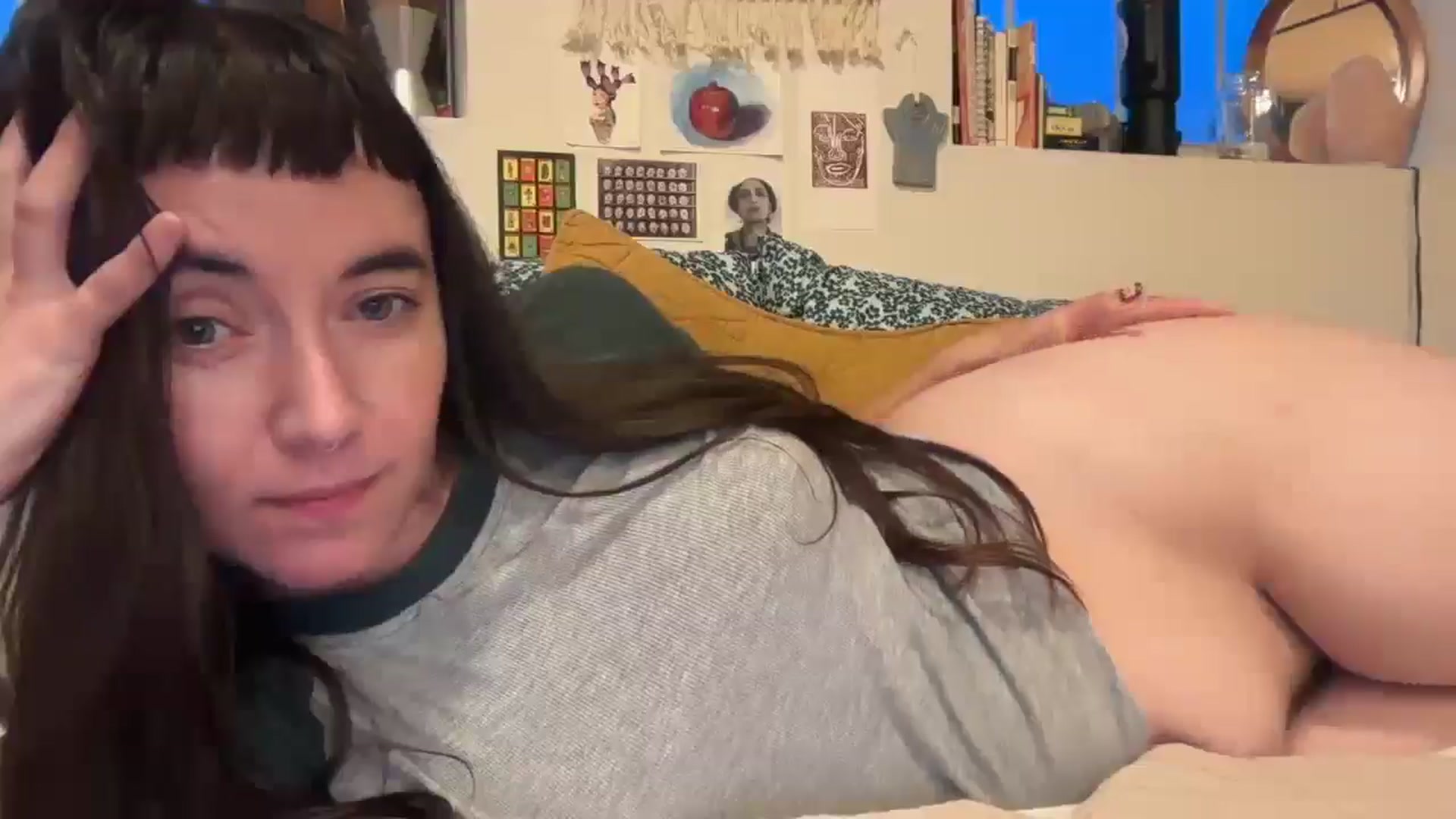 Gallery image thumbnail from cuteballoons's myfreecams stream on, 05/13/2025, 24:33 image 18 of 20