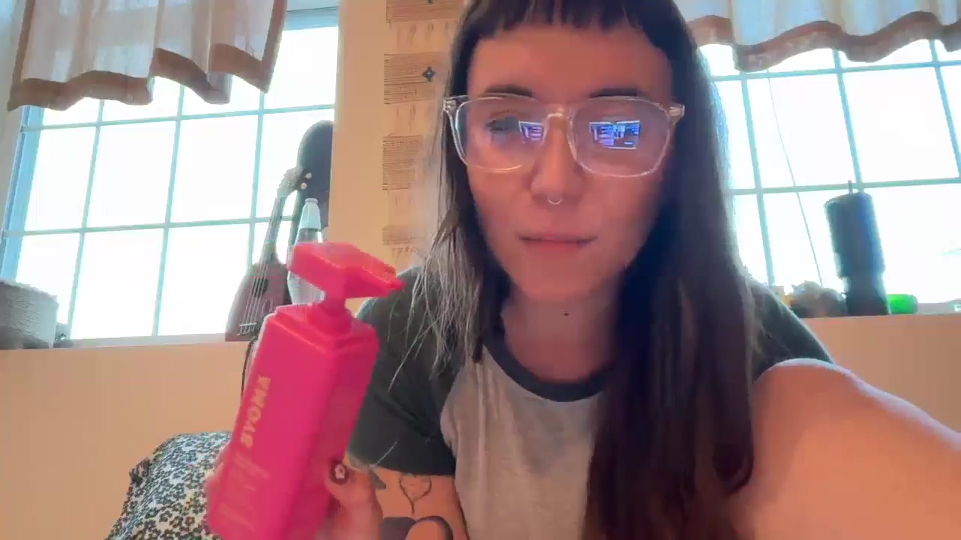 Gallery image thumbnail from cuteballoons's myfreecams stream on, 05/13/2025, 24:33 image 7 of 20
