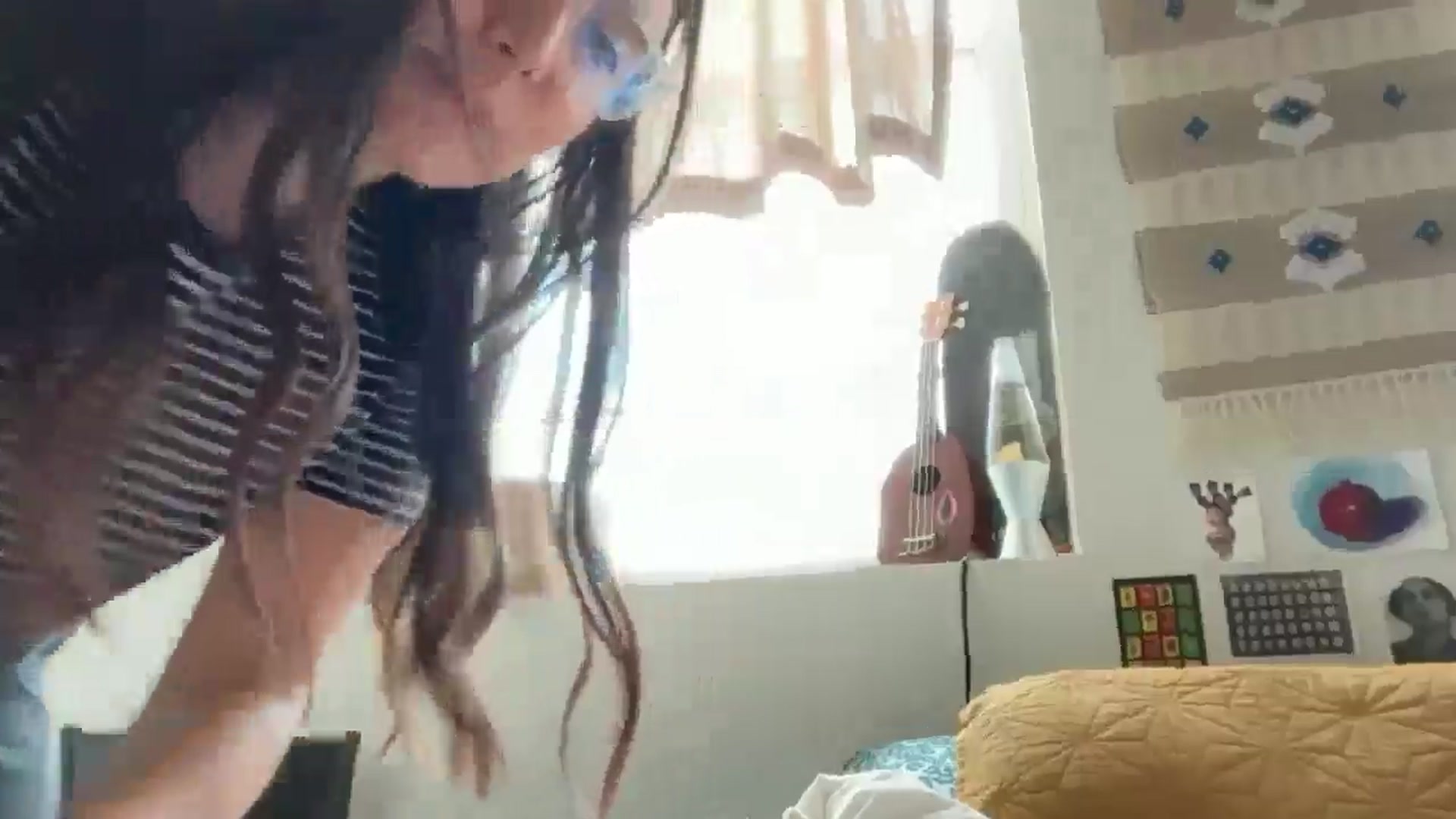 Gallery image thumbnail from cuteballoons's myfreecams stream on, 05/13/2025, 18:01 image 2 of 20