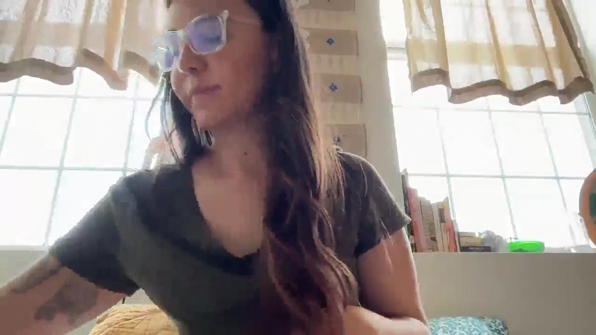 Gallery image thumbnail from cuteballoons's myfreecams stream on, 05/13/2025, 18:01 image 4 of 20