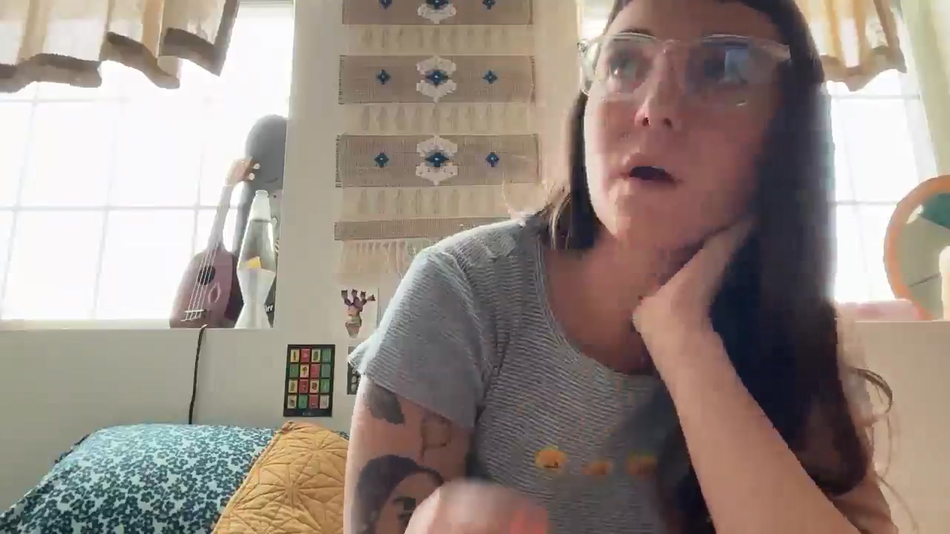 Gallery image thumbnail from cuteballoons's myfreecams stream on, 05/16/2025, 16:55 image 12 of 20