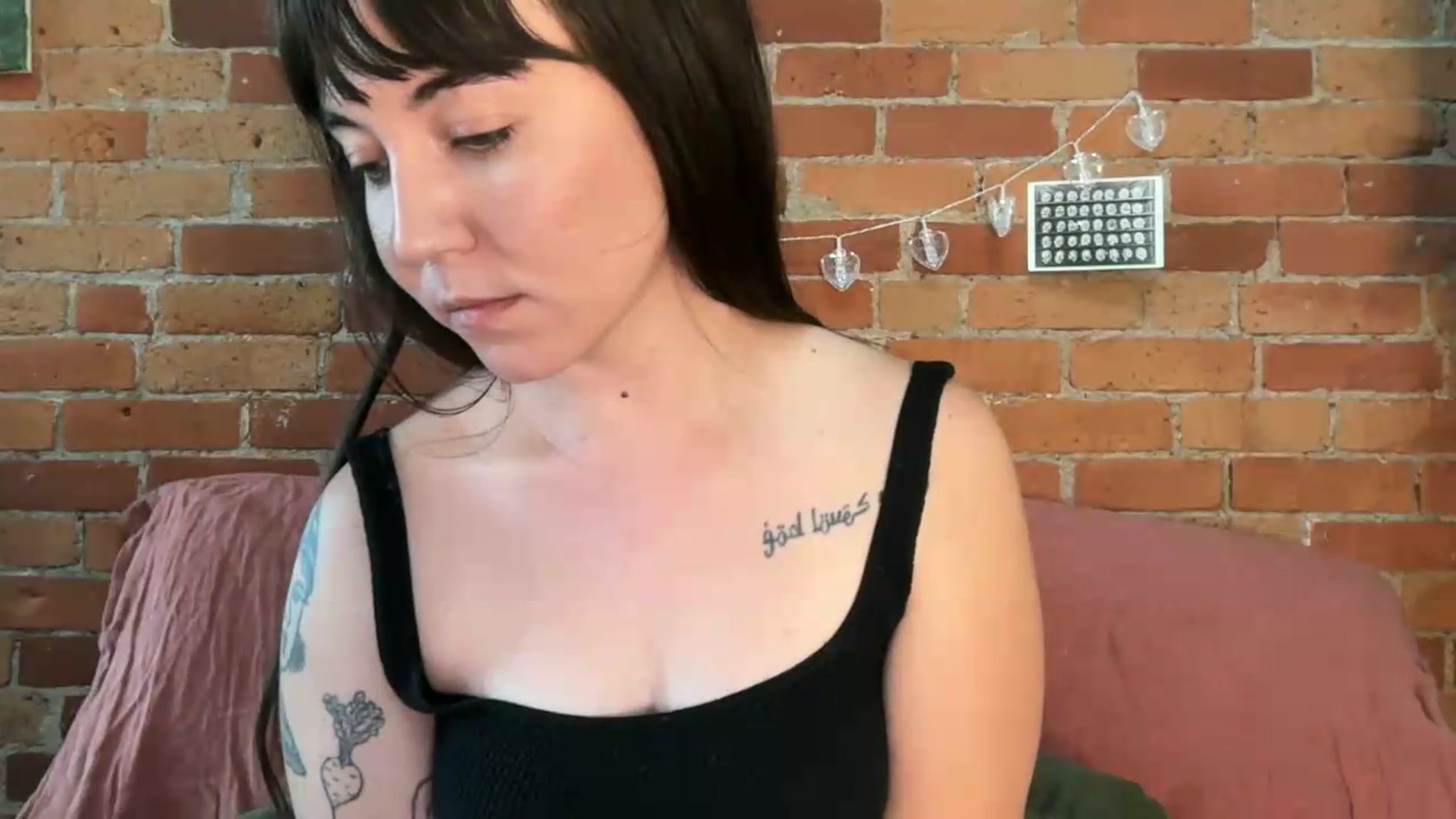 Gallery image thumbnail from cuteballoons's myfreecams stream on, 07/01/2026, 23:11 image 20 of 20