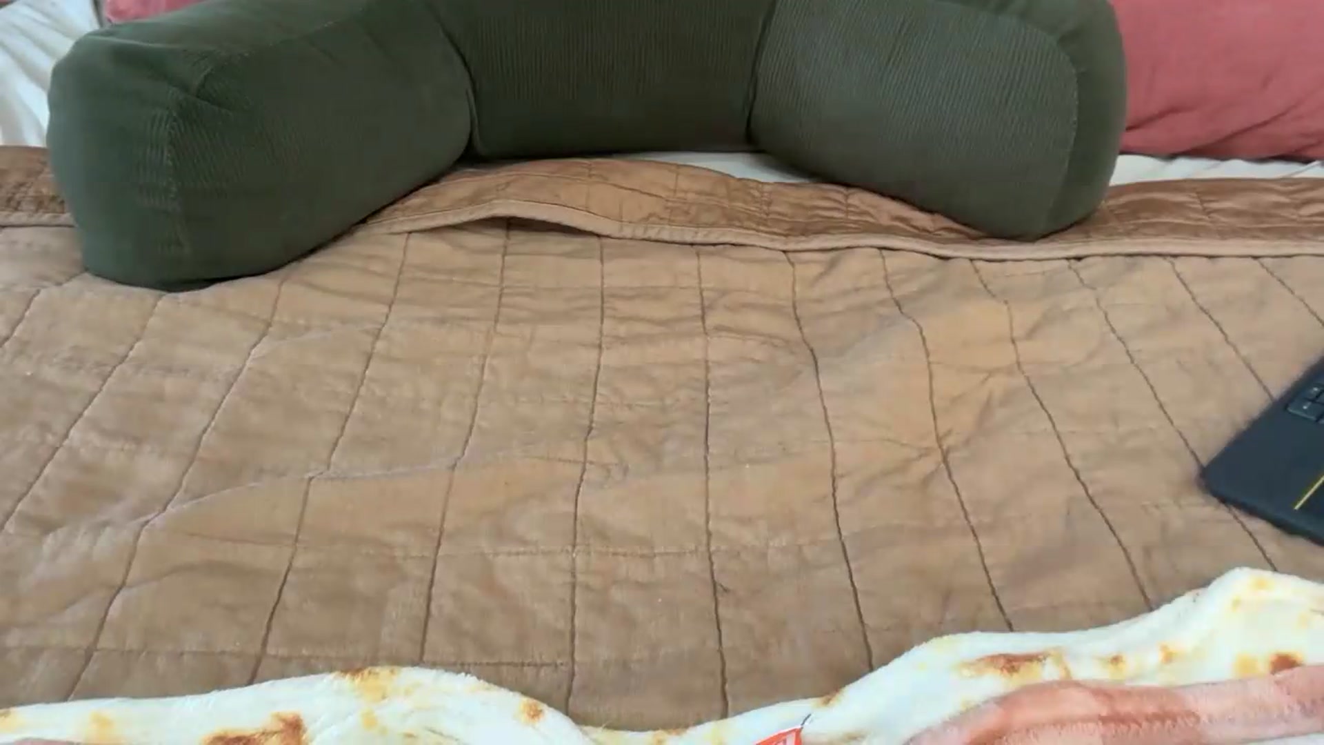 Gallery image thumbnail from cuteballoons's myfreecams stream on, 08/16/2026, 16:10 image 3 of 20