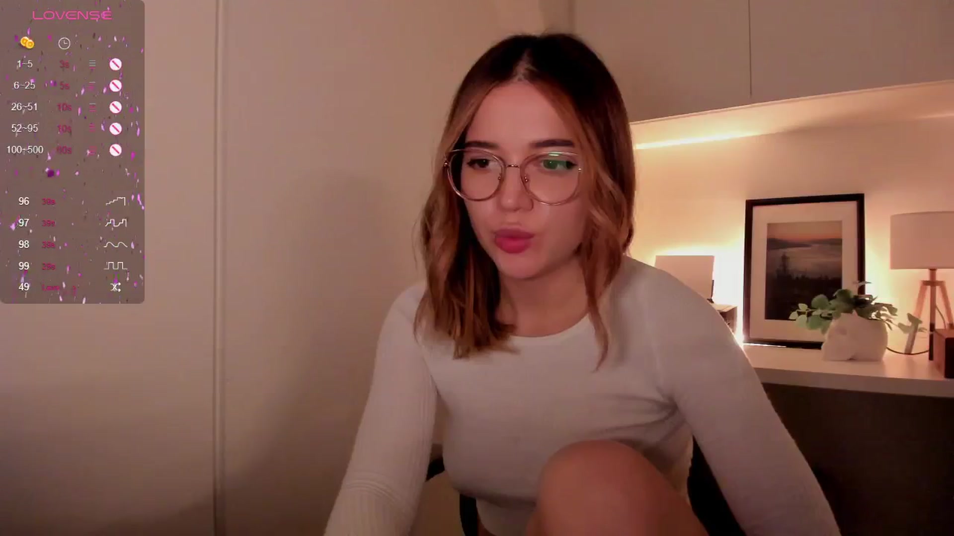 Gallery image thumbnail from cutee's myfreecams stream on, 09/05/2024, 13:02 image 5 of 20