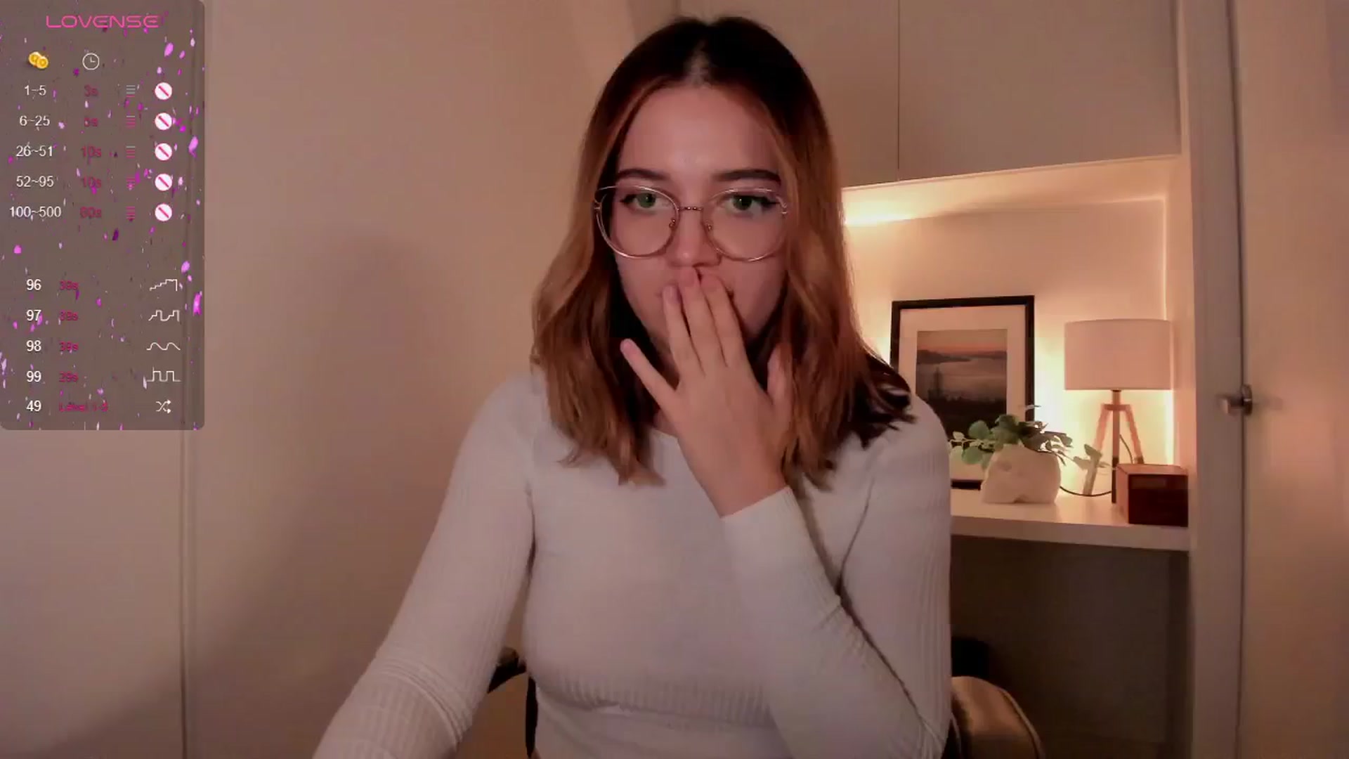Gallery image thumbnail from cutee's myfreecams stream on, 09/05/2024, 18:30 image 8 of 20