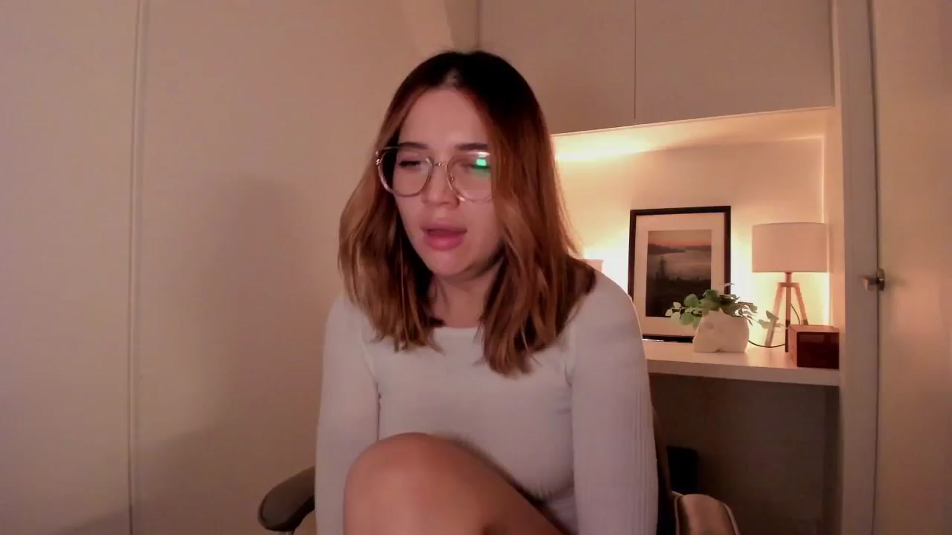 Gallery image thumbnail from cutee's myfreecams stream on, 09/05/2024, 18:30 image 18 of 20