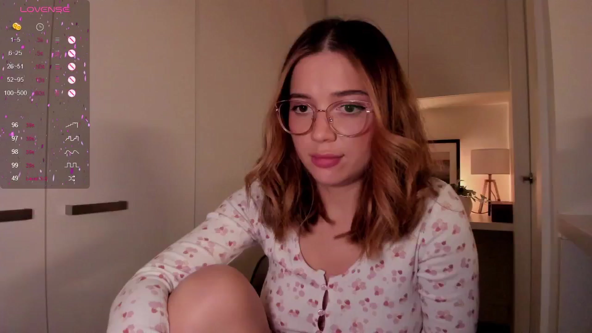 Gallery image thumbnail from cutee's myfreecams stream on, 09/09/2024, 15:52 image 17 of 20