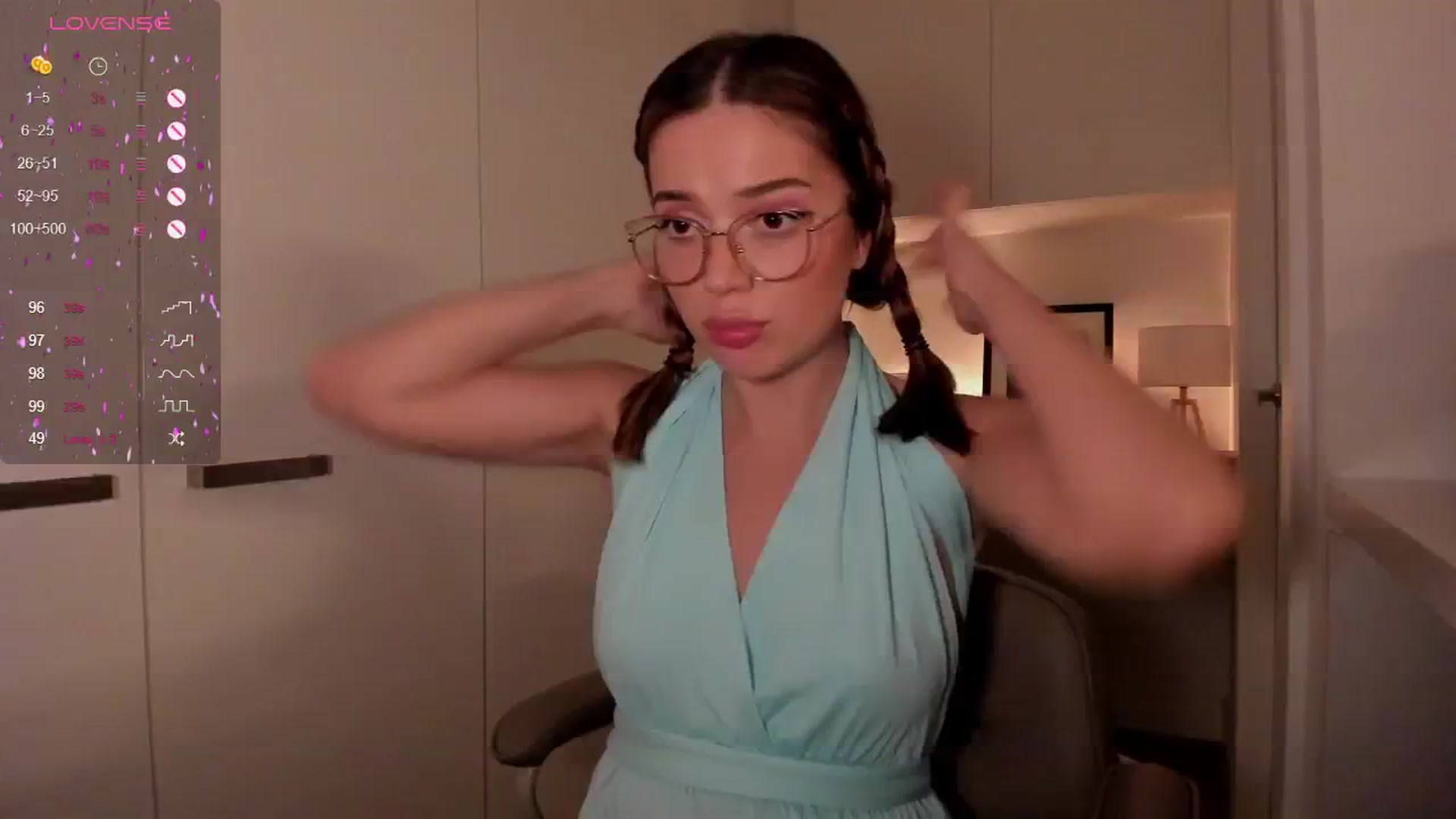 Gallery image thumbnail from cutee's myfreecams stream on, 09/09/2024, 17:22 image 2 of 20