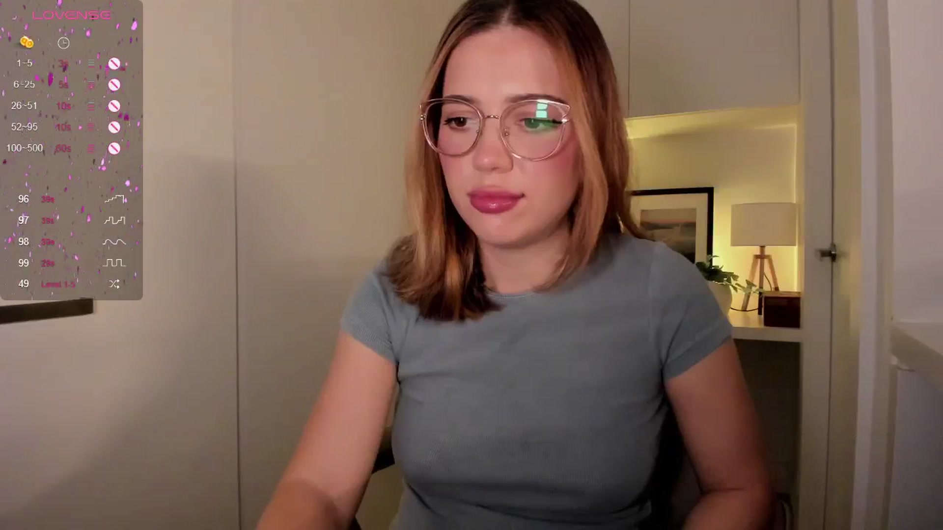 Gallery image thumbnail from cutee's myfreecams stream on, 09/12/2024, 17:32 image 11 of 20