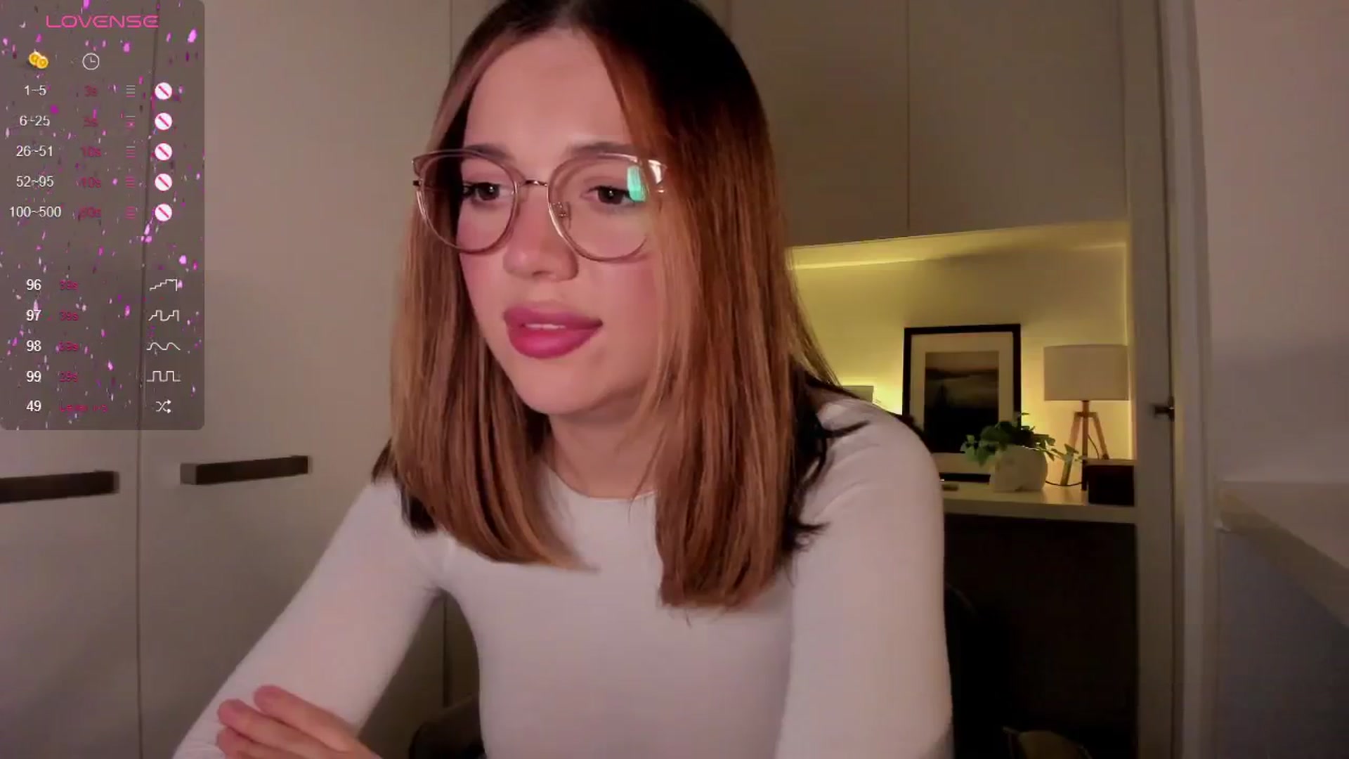 Gallery image thumbnail from cutee's myfreecams stream on, 09/13/2024, 15:41 image 15 of 20