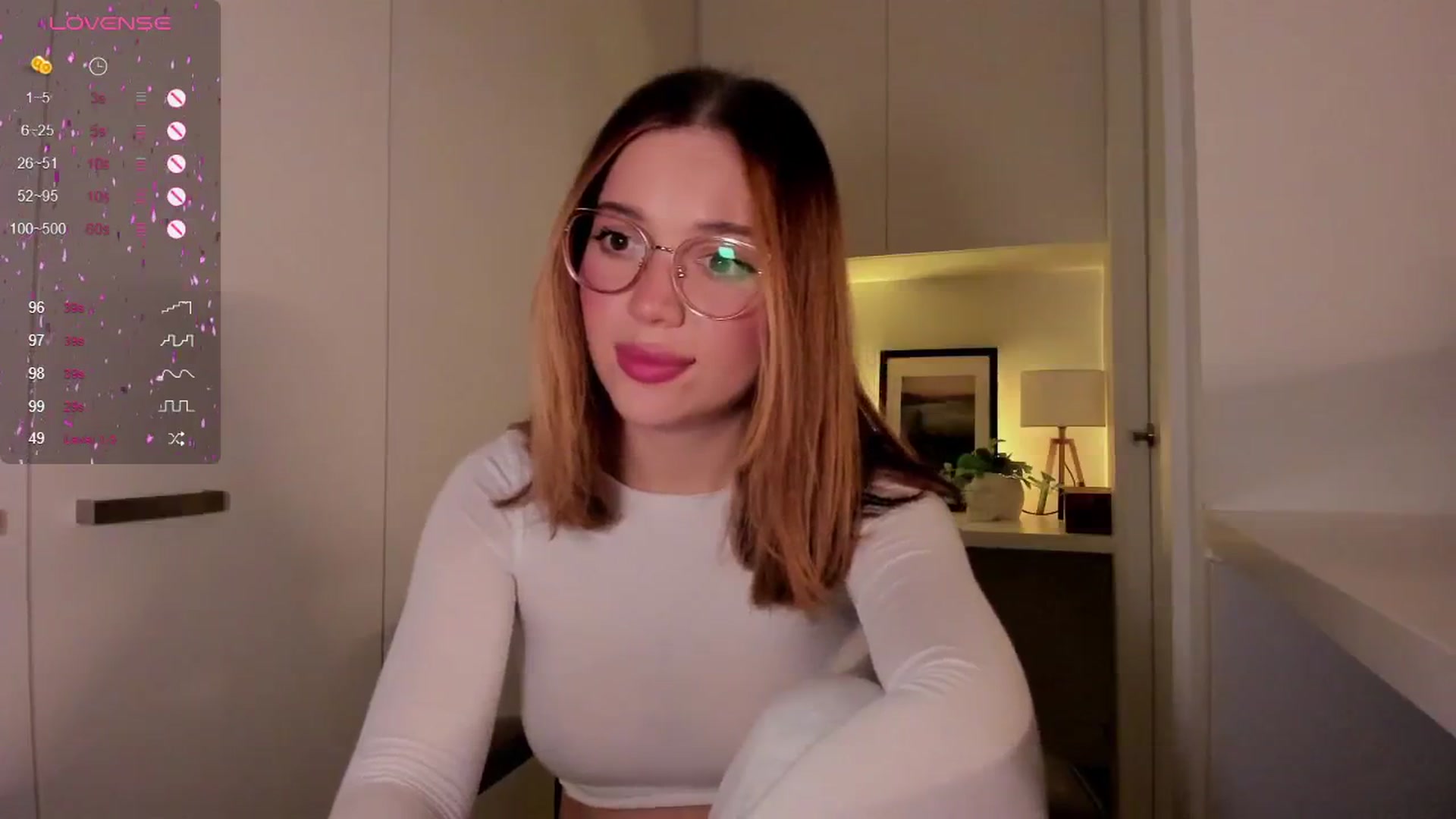 Gallery image thumbnail from cutee's myfreecams stream on, 09/13/2024, 15:41 image 5 of 20