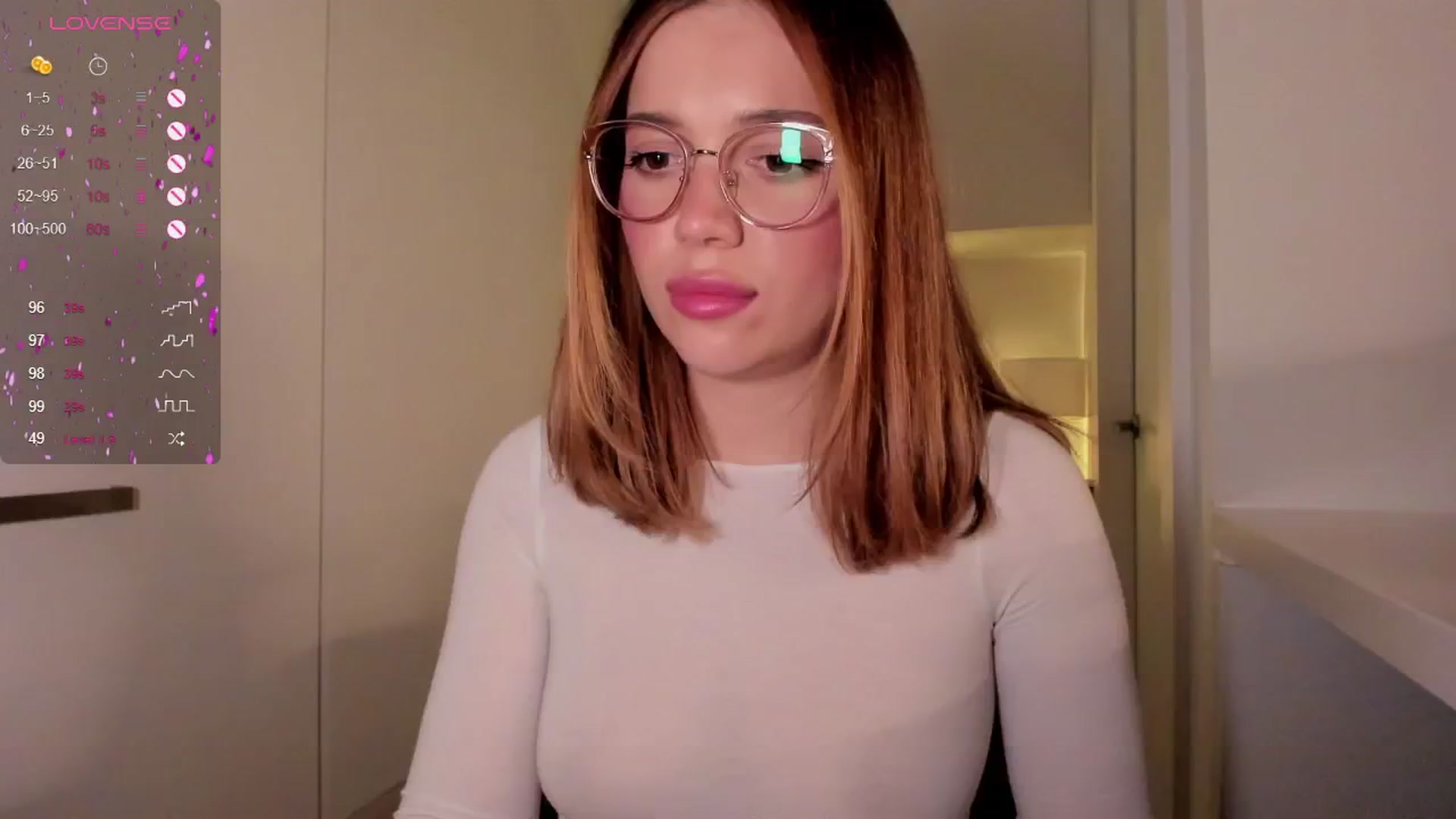 Gallery image thumbnail from cutee's myfreecams stream on, 09/13/2024, 18:06 image 16 of 20