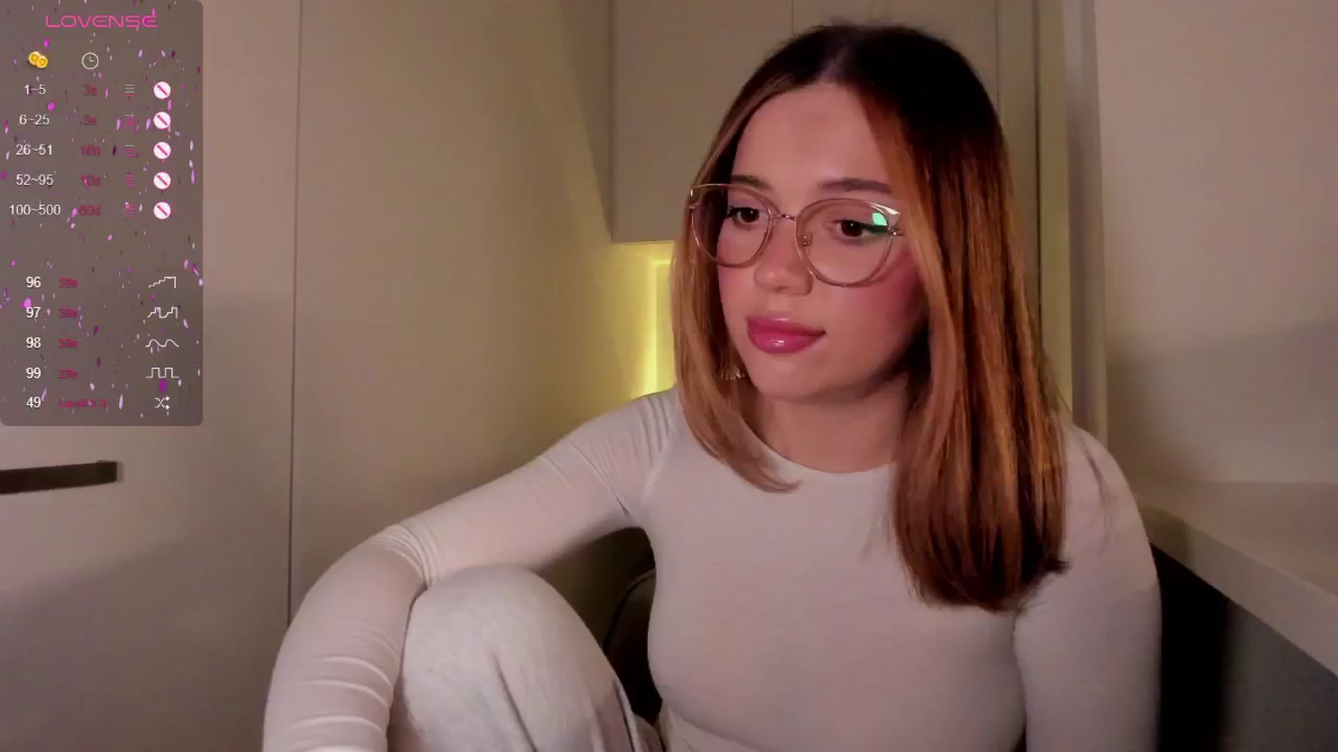 Gallery image thumbnail from cutee's myfreecams stream on, 09/13/2024, 18:52 image 17 of 20