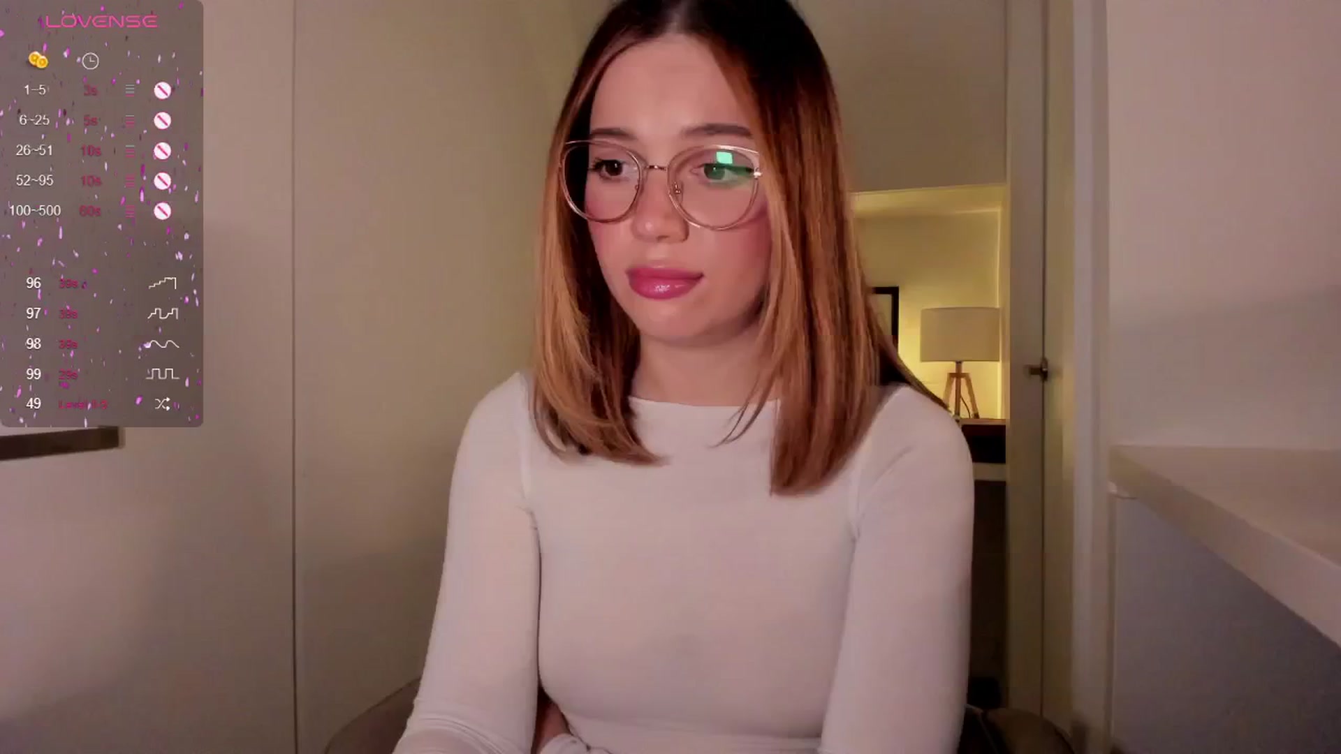 Gallery image thumbnail from cutee's myfreecams stream on, 09/13/2024, 18:52 image 15 of 20