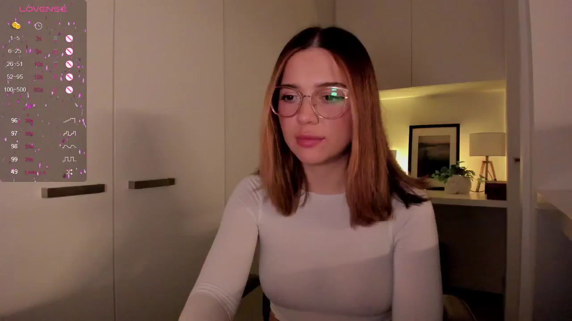 Gallery image thumbnail from cutee's myfreecams stream on, 09/16/2024, 15:54 image 5 of 20